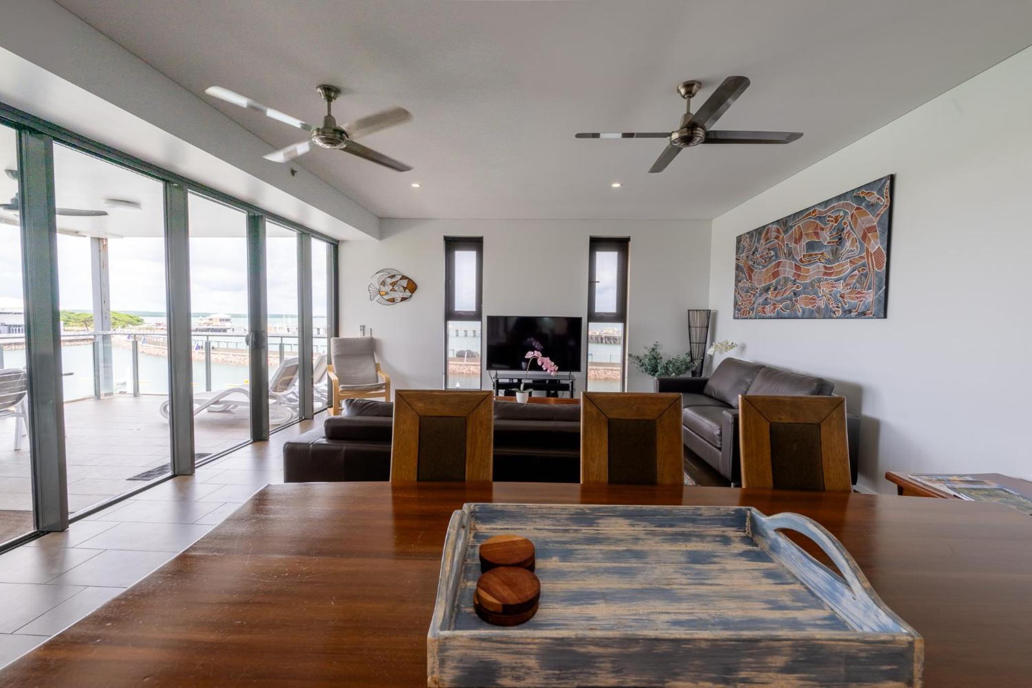 Serenity Neptuna - 3brm luxury at Darwin Waterfront