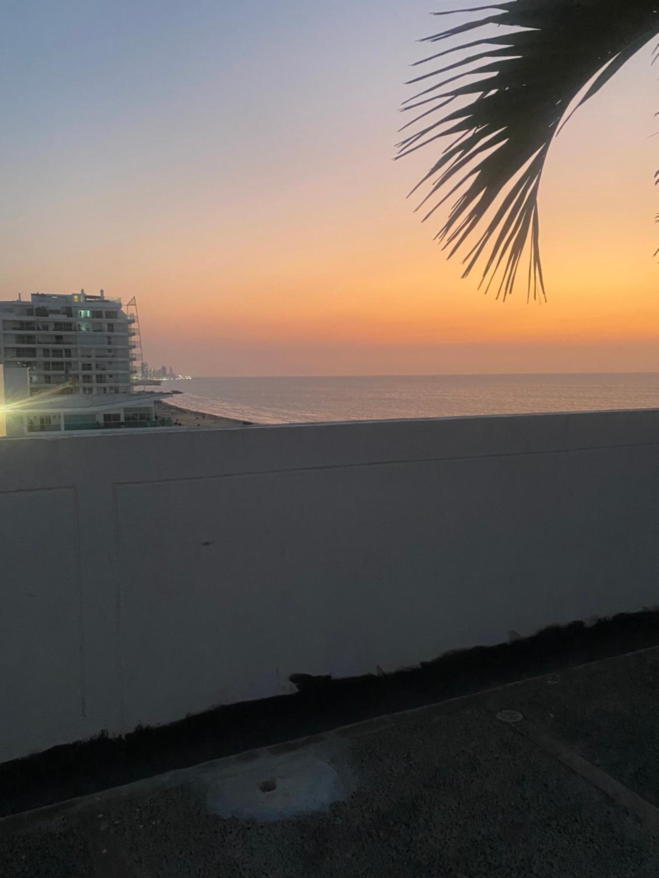 Apartament with ocean view and beachfront we speak English