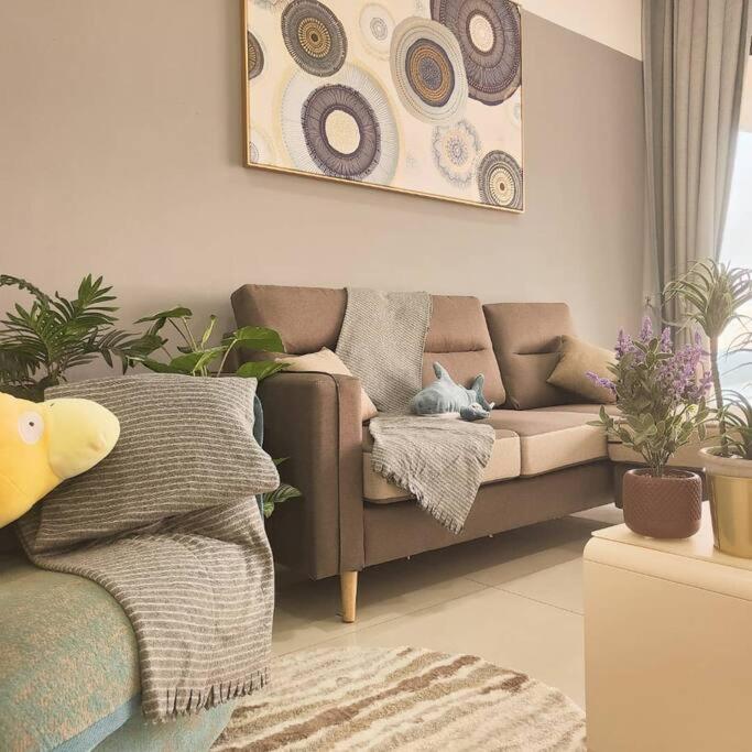 Beach seaviews 4-13pax ksl ciq midvalley johor bahru