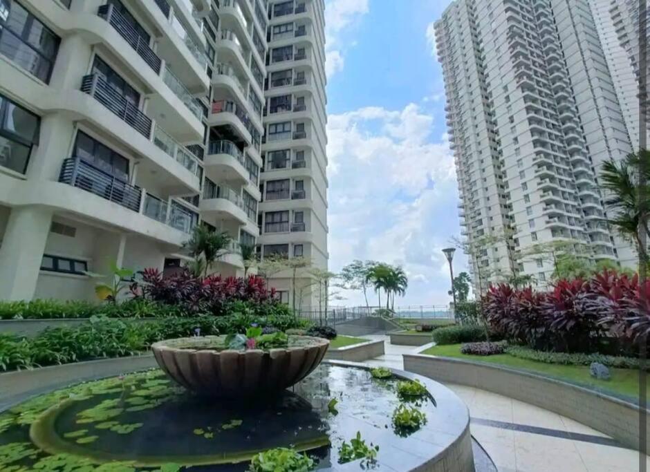 Beach seaviews 4-13pax ksl ciq midvalley johor bahru