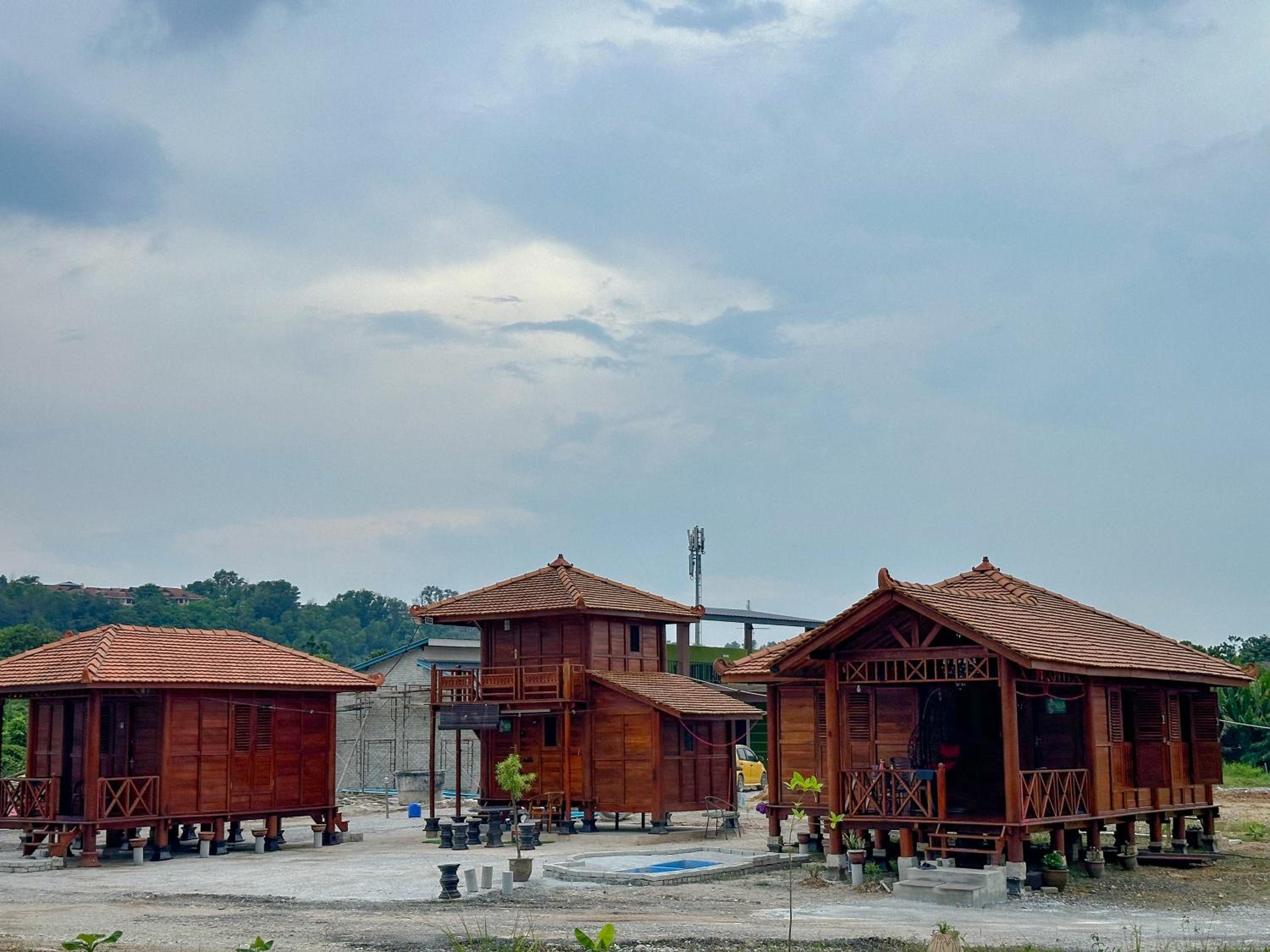 HOMESTAY KAYU photo 2