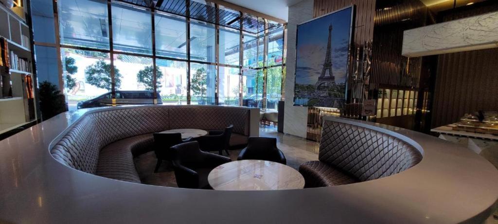 The Platinum Serviced Suites by Faced