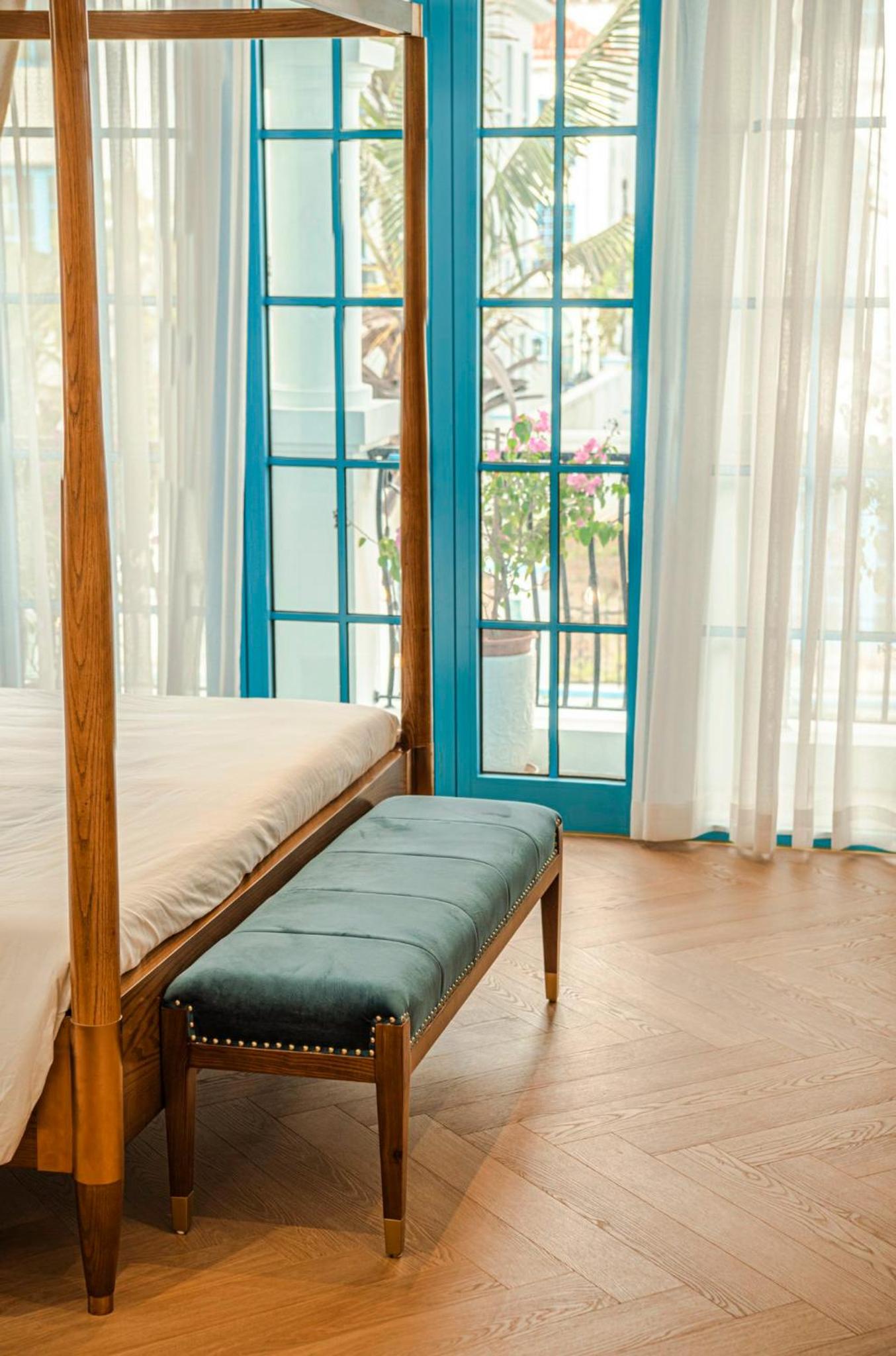 Chuỗi Villas 6 phòng ngủ Sun Ferria có bể bơi - sát biển Bãi Cháy