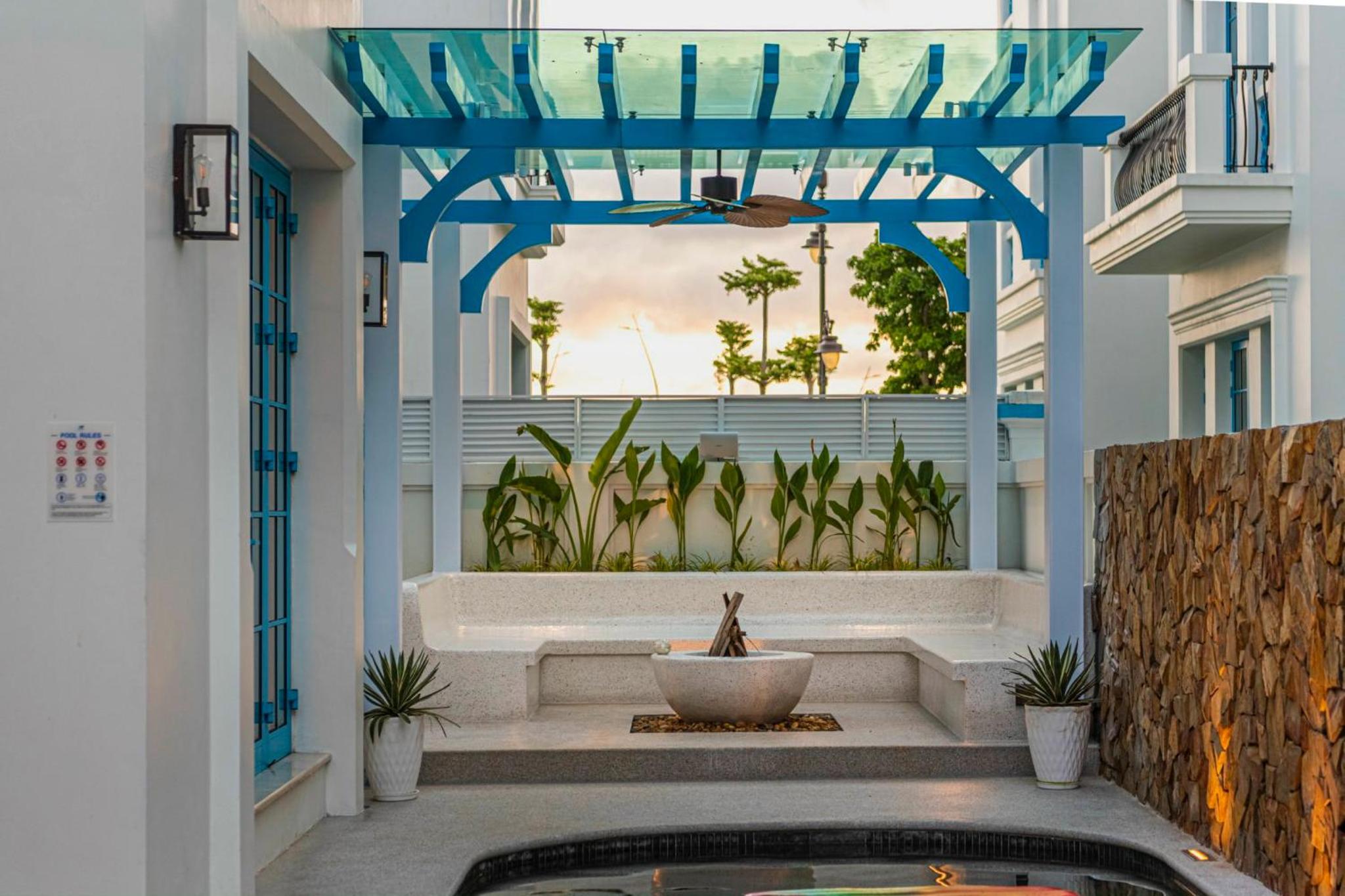 Chuỗi Villas 6 phòng ngủ Sun Ferria có bể bơi - sát biển Bãi Cháy