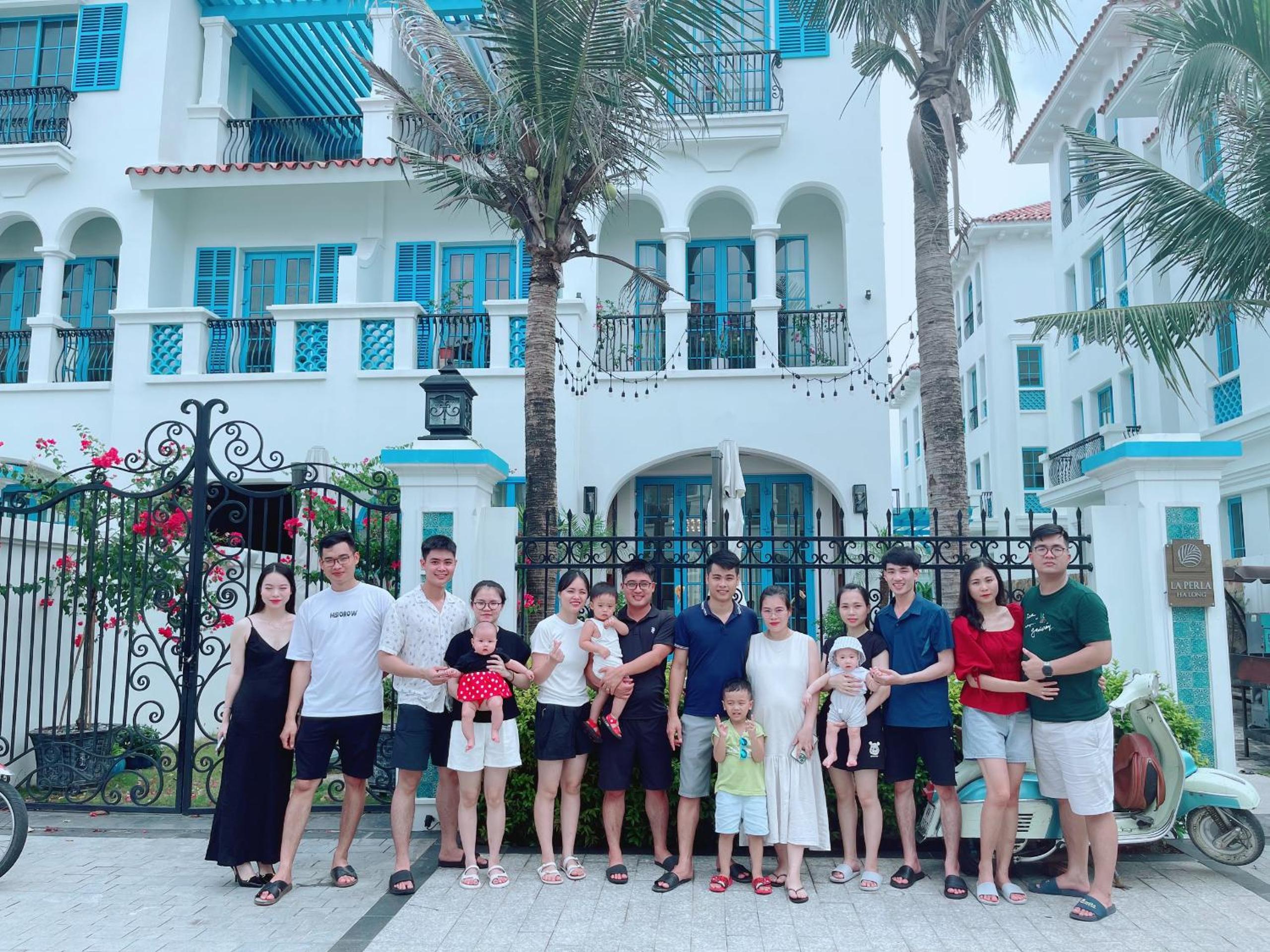 Chuỗi Villas 6 phòng ngủ Sun Ferria có bể bơi - sát biển Bãi Cháy