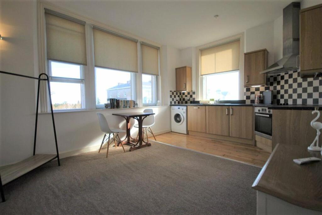 Town-centre apartment
