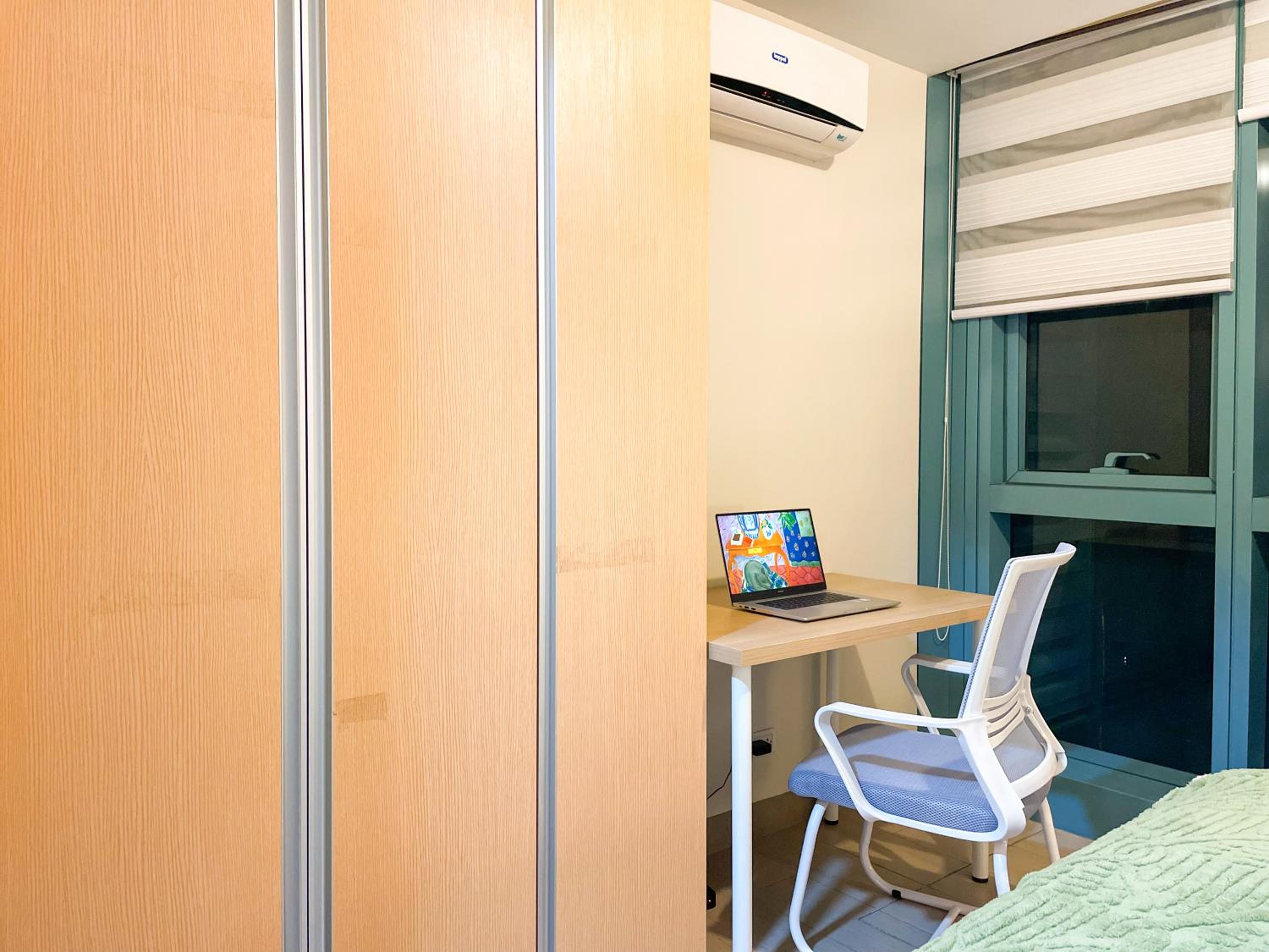 Chillhive Condo In Bgc Near Uptown Mall #ournw17a view 5