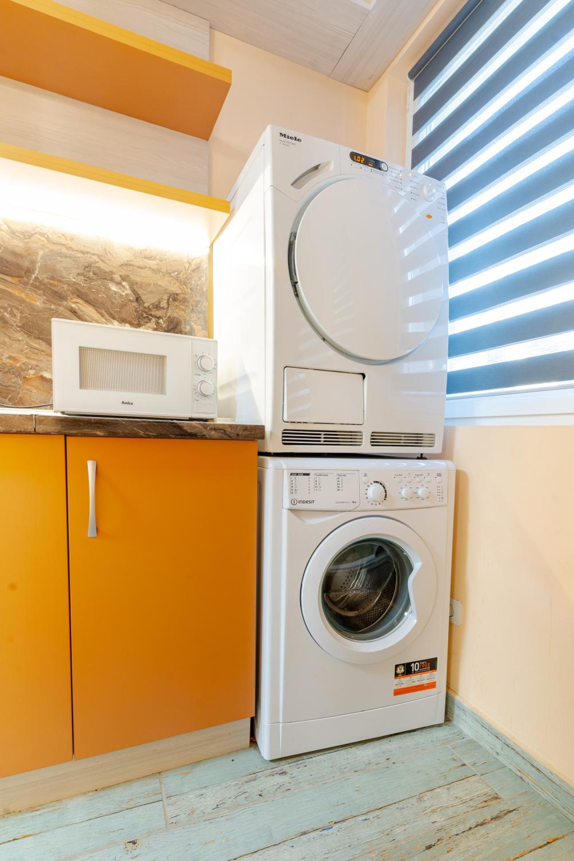Mirela Guest Apartment