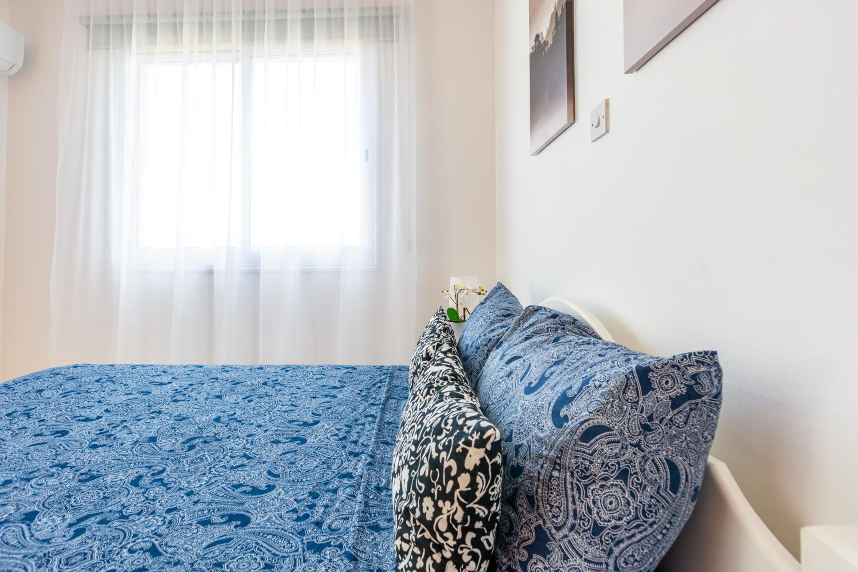 Beautiful 2 bed apartment in Paphos Cyprus