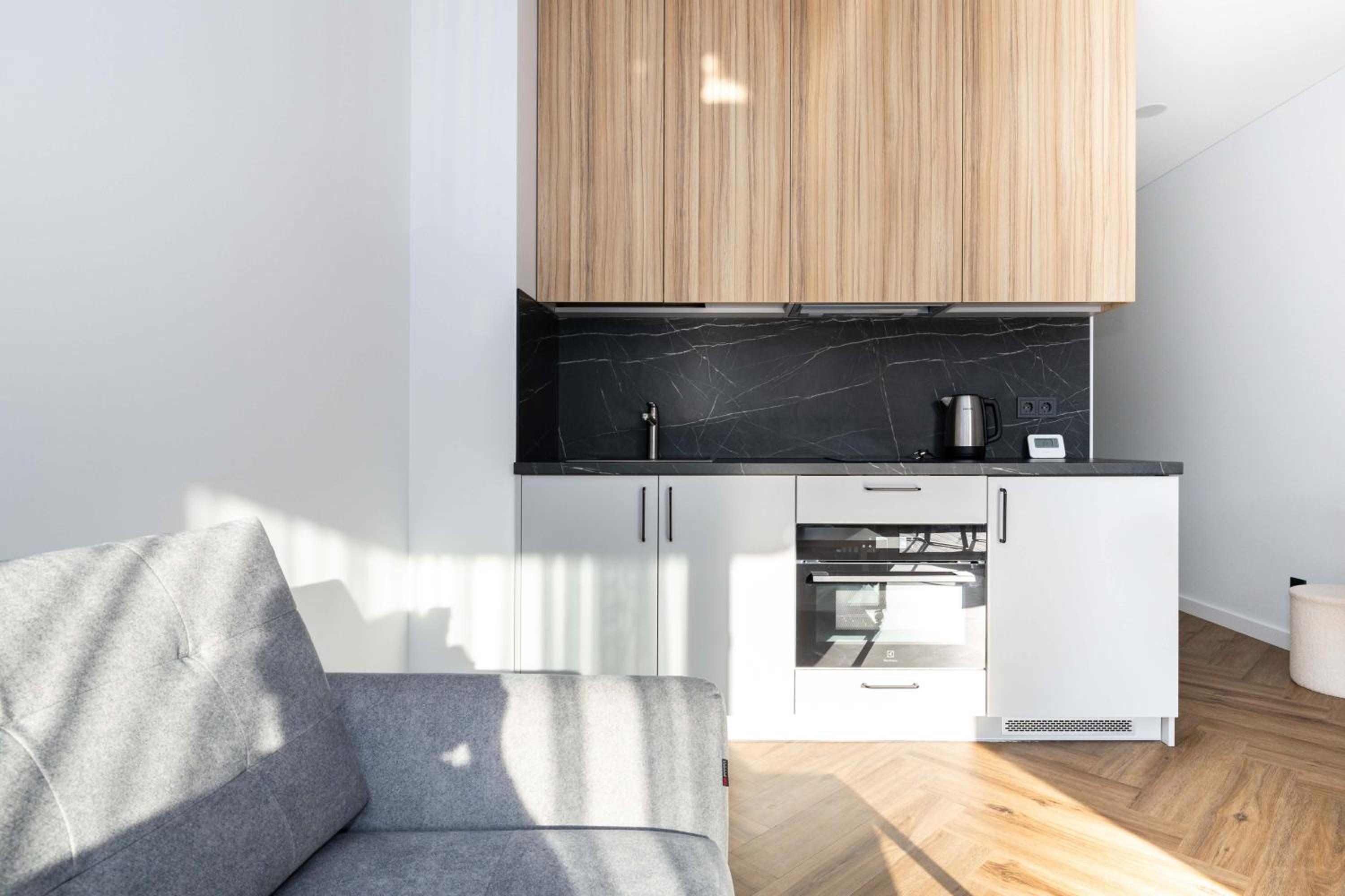 Studio W/Balcony and Prkg, By Cohost view 3
