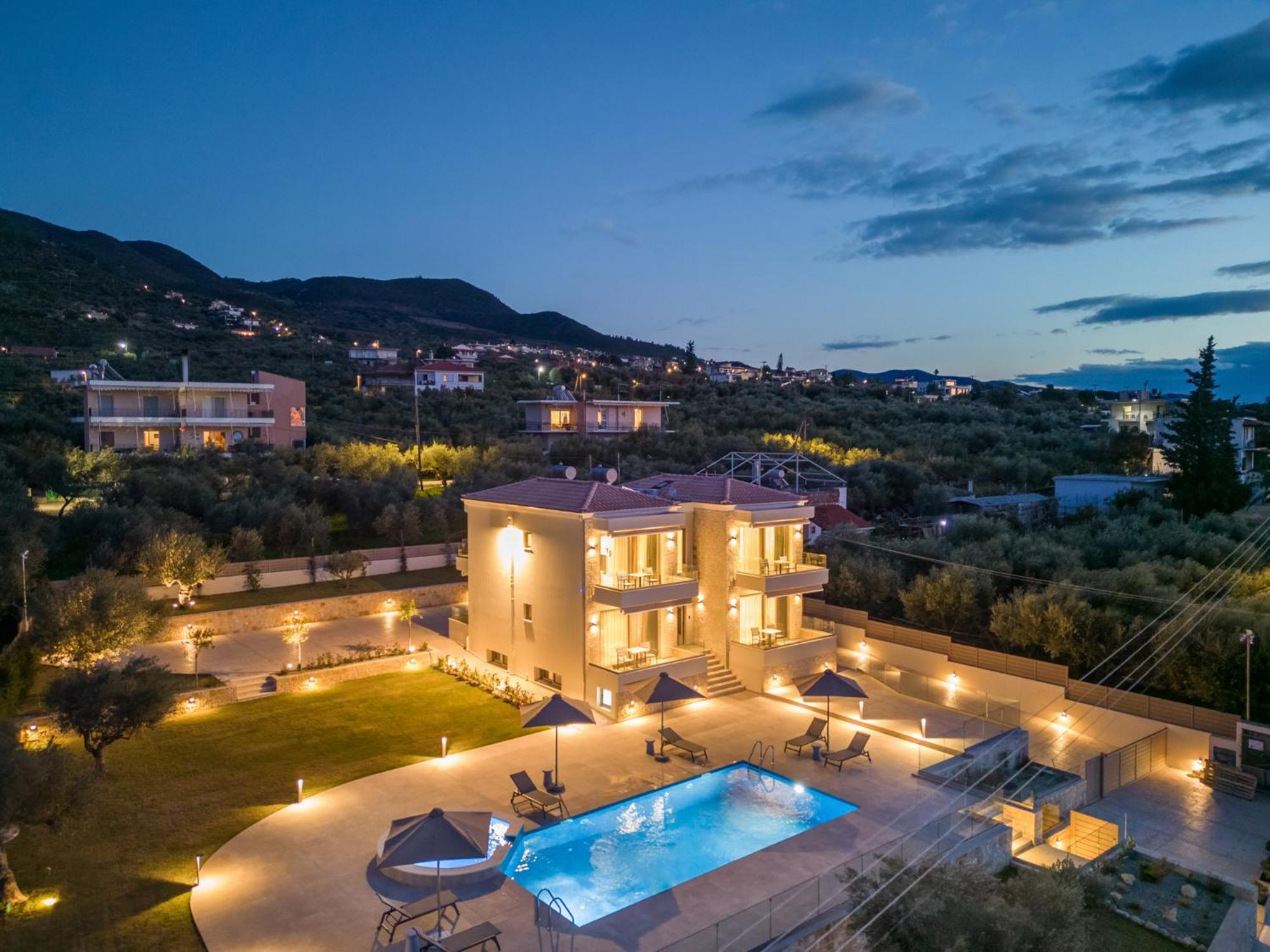 EsthiSea Suites Kalamata