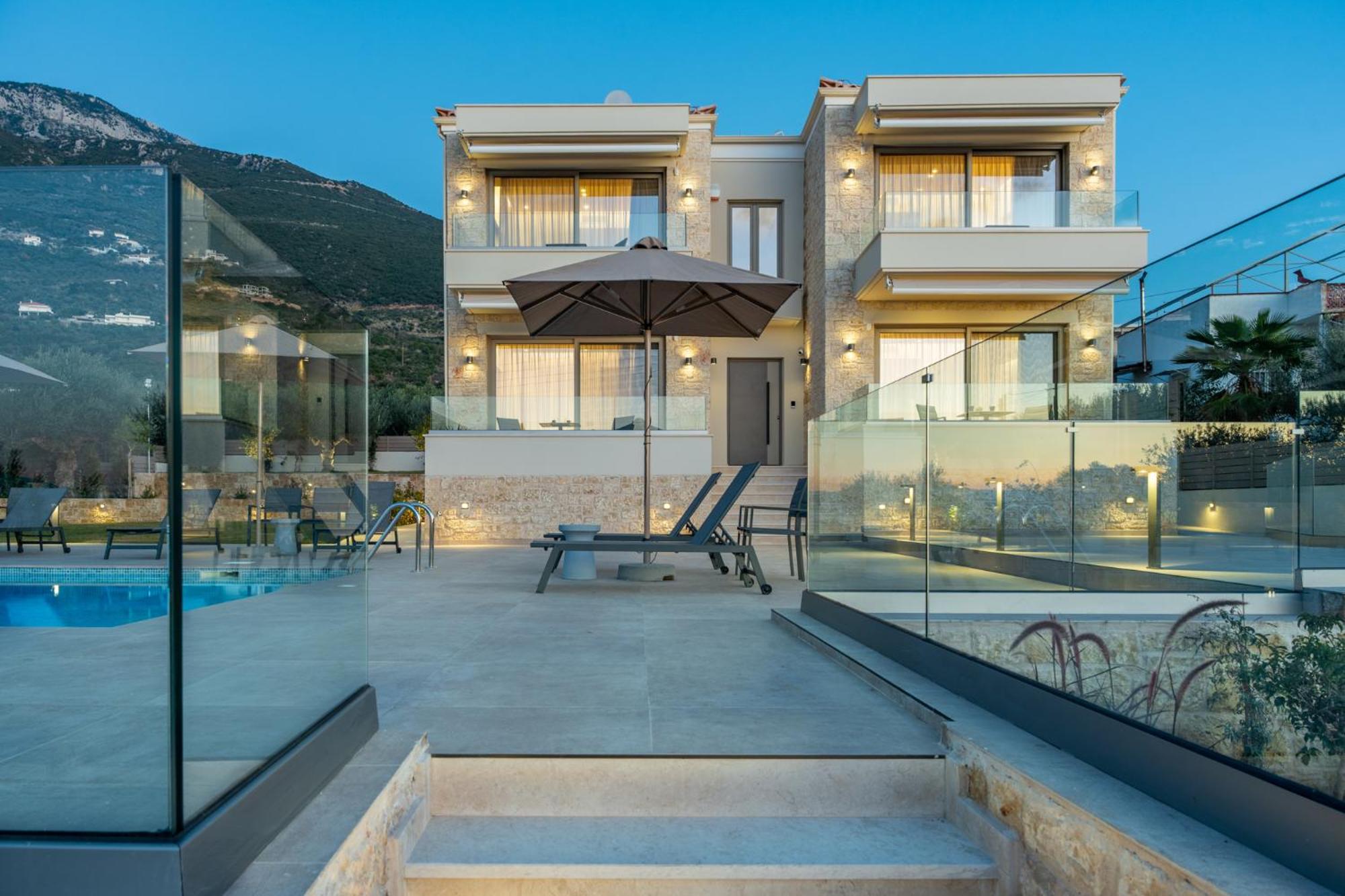EsthiSea Suites Kalamata