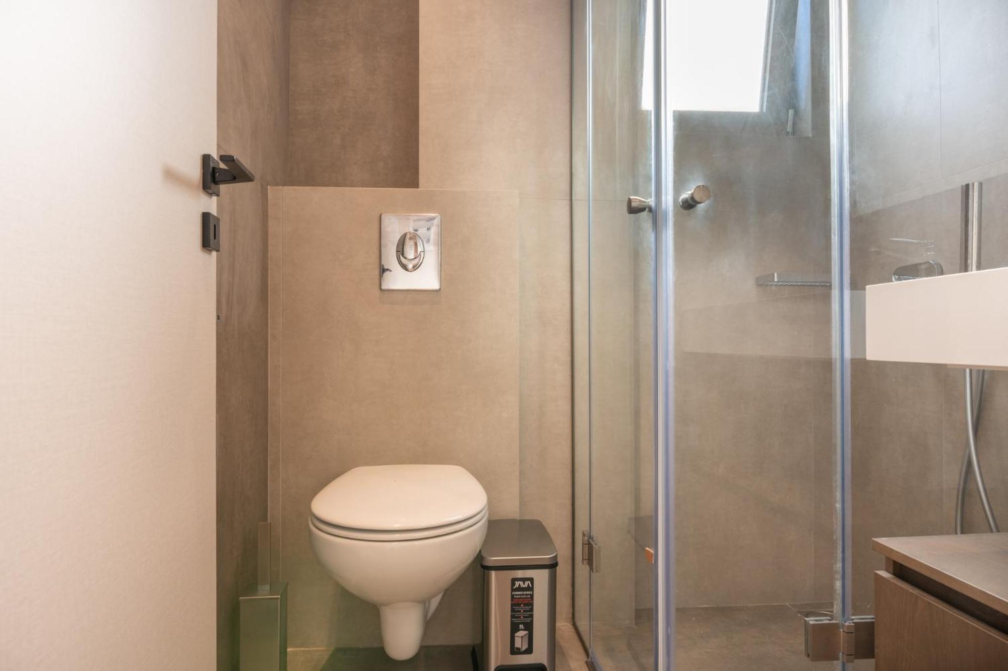 EsthiSea Suites Kalamata