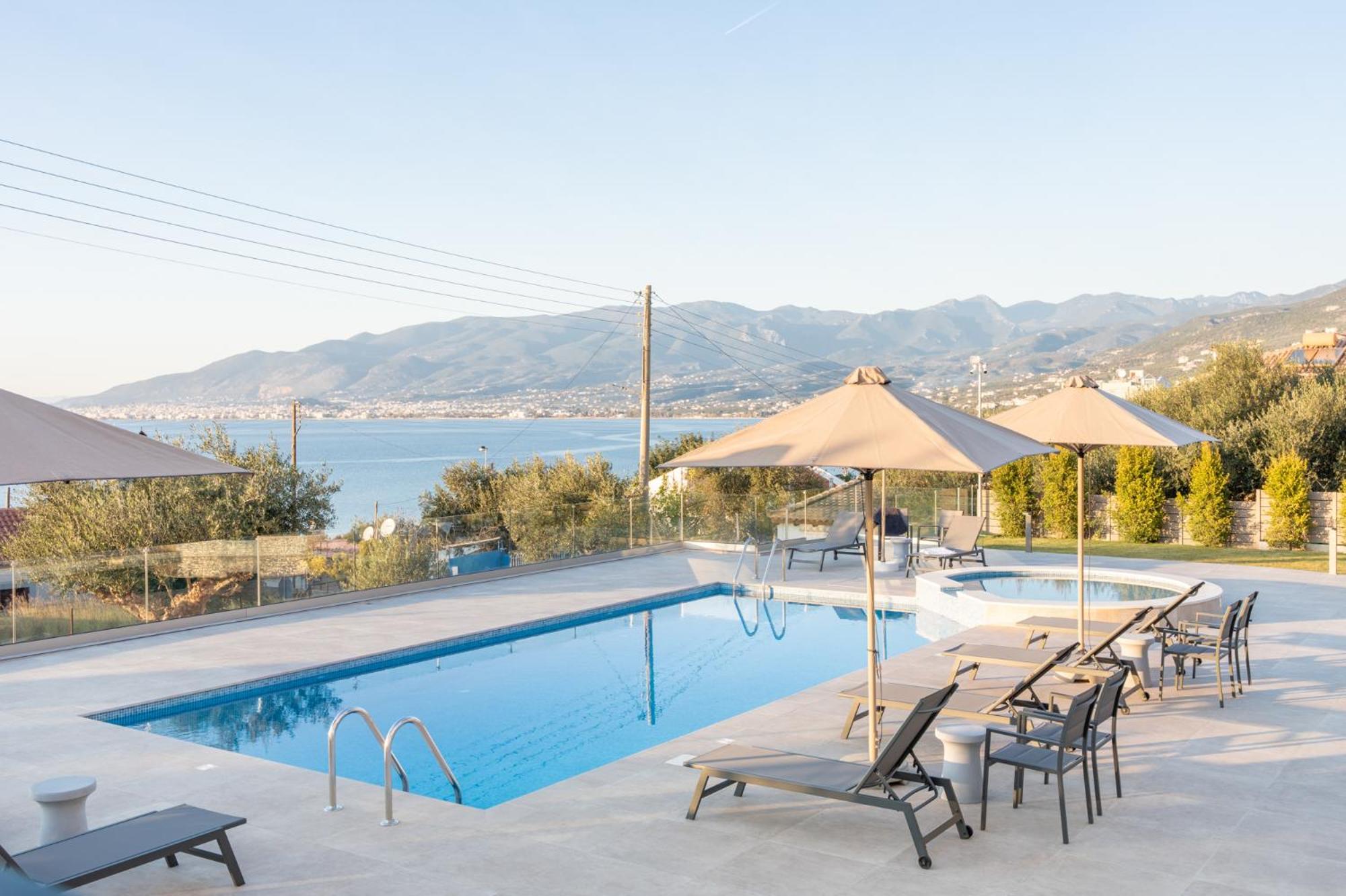 EsthiSea Suites Kalamata