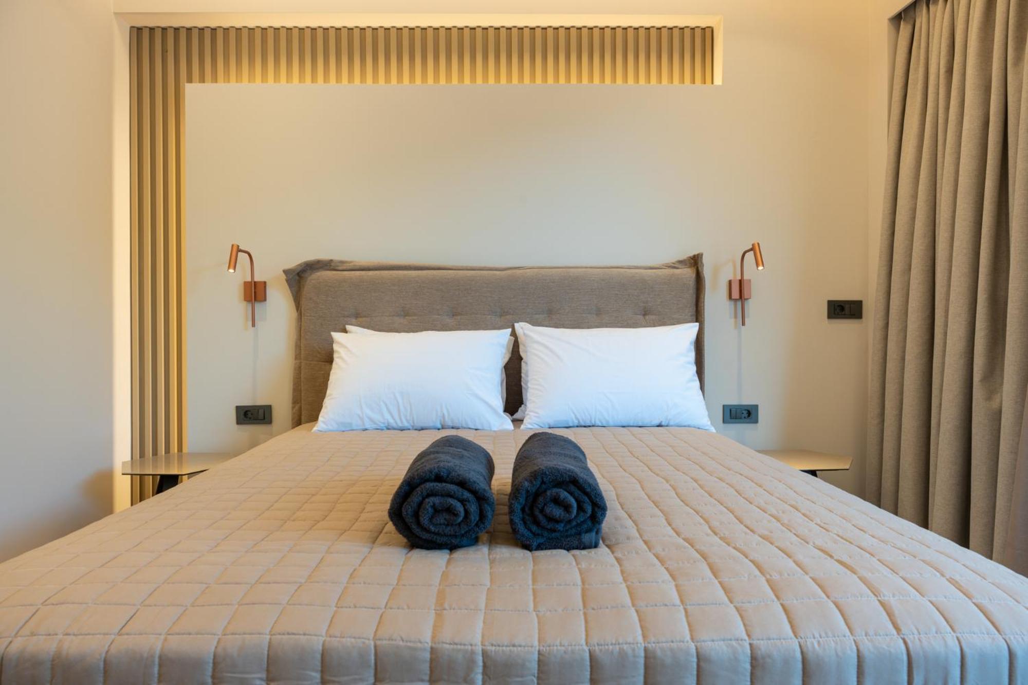 EsthiSea Suites Kalamata