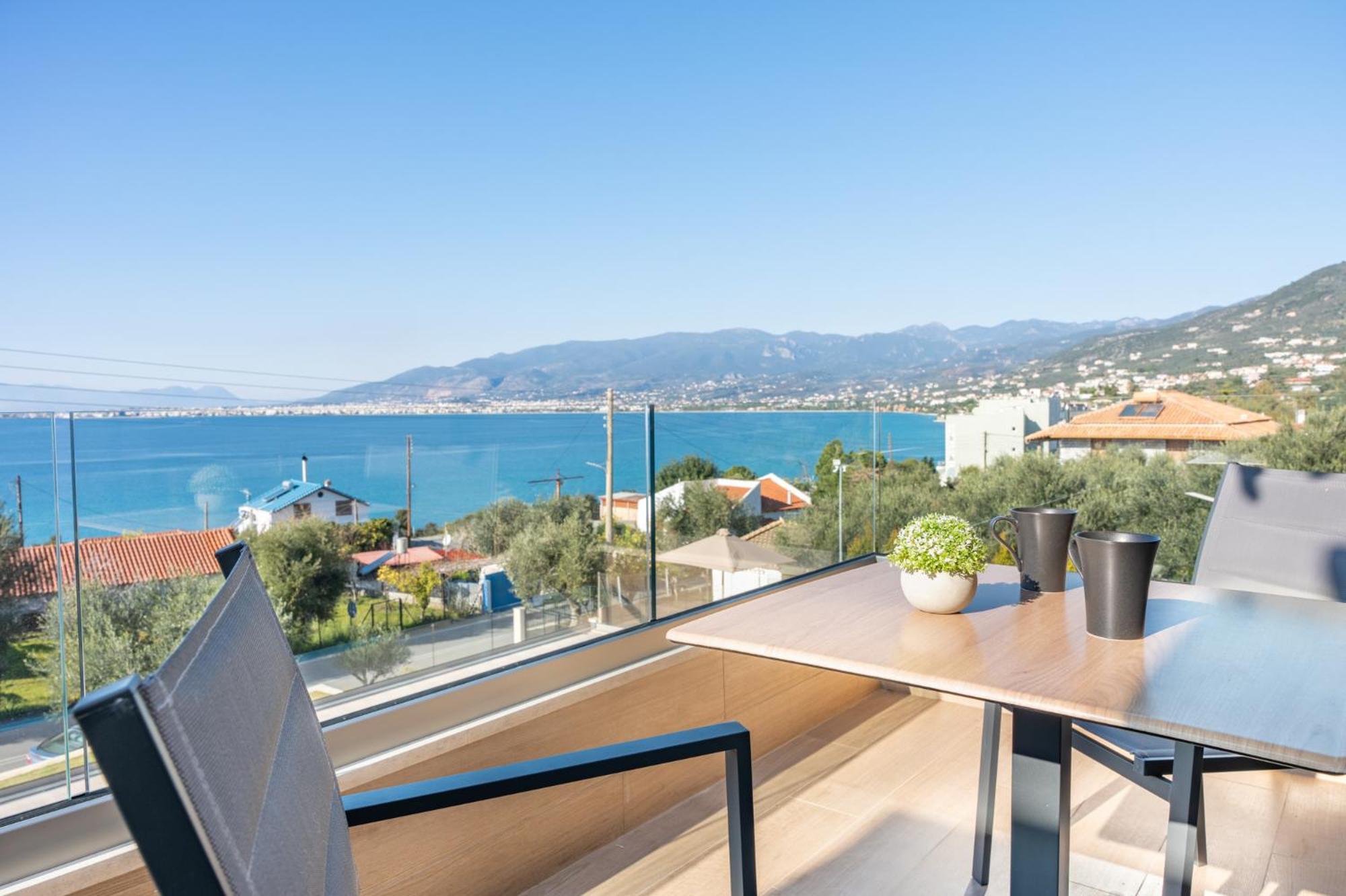 EsthiSea Suites Kalamata