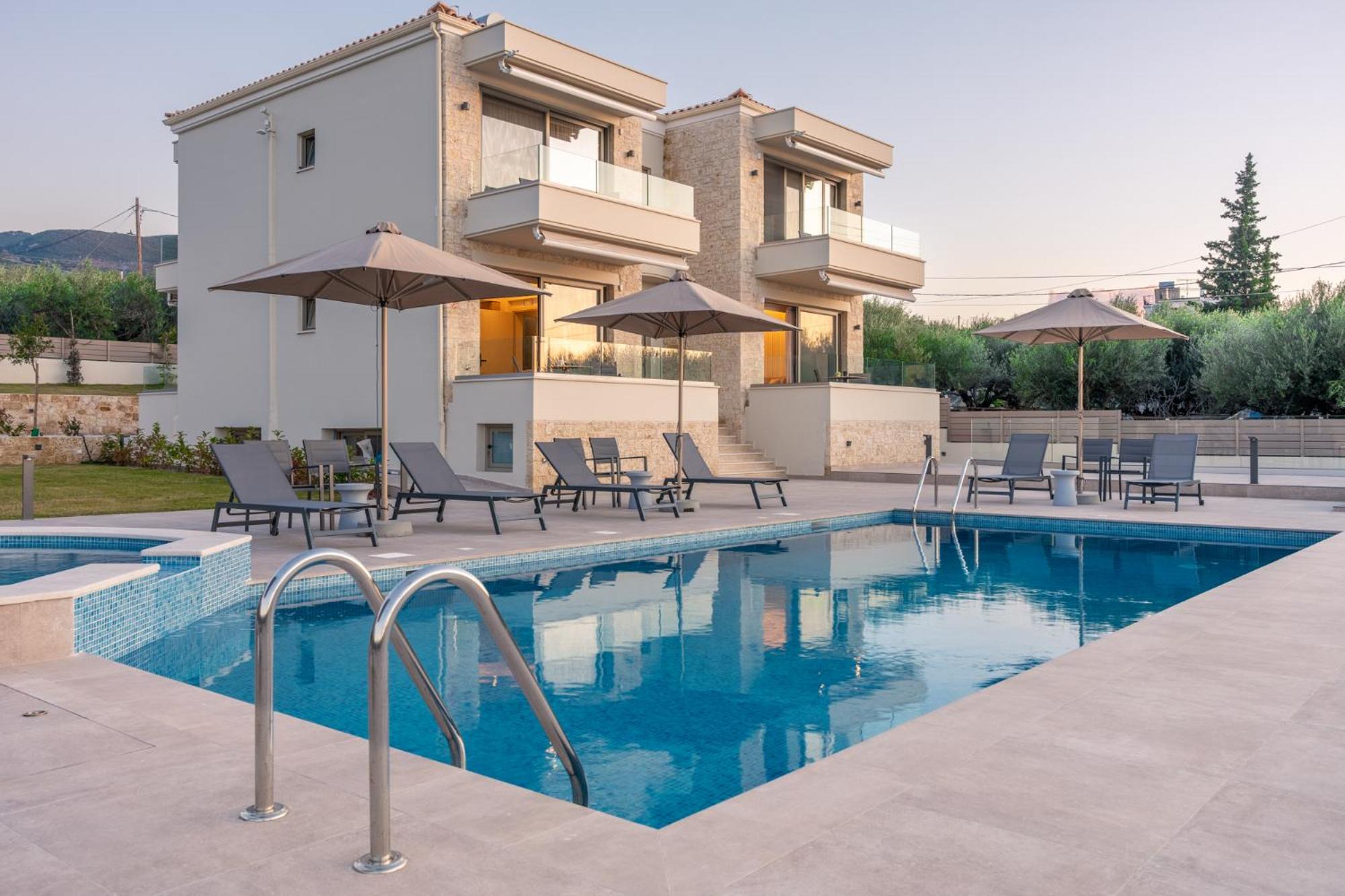 EsthiSea Suites Kalamata