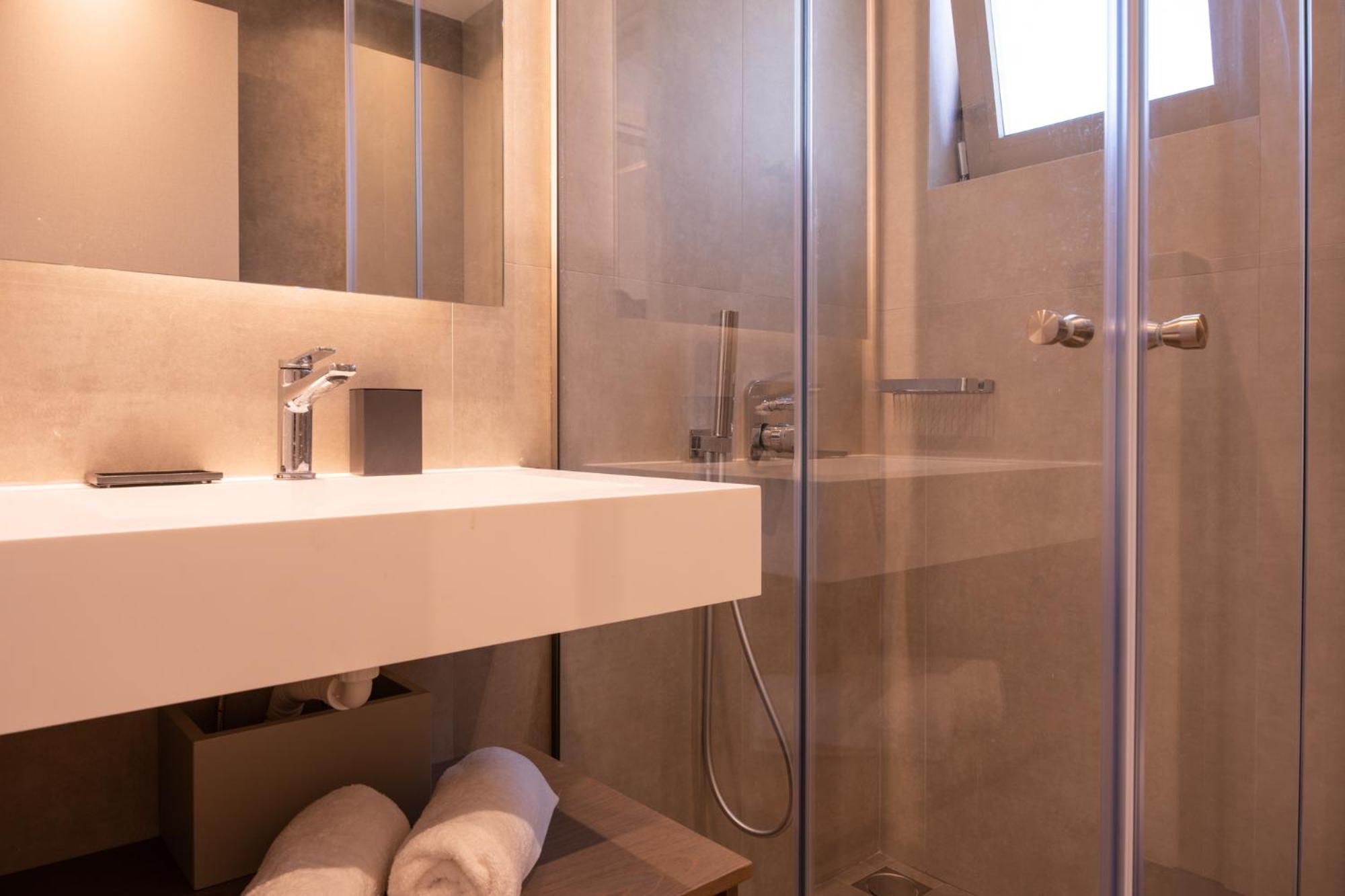 EsthiSea Suites Kalamata