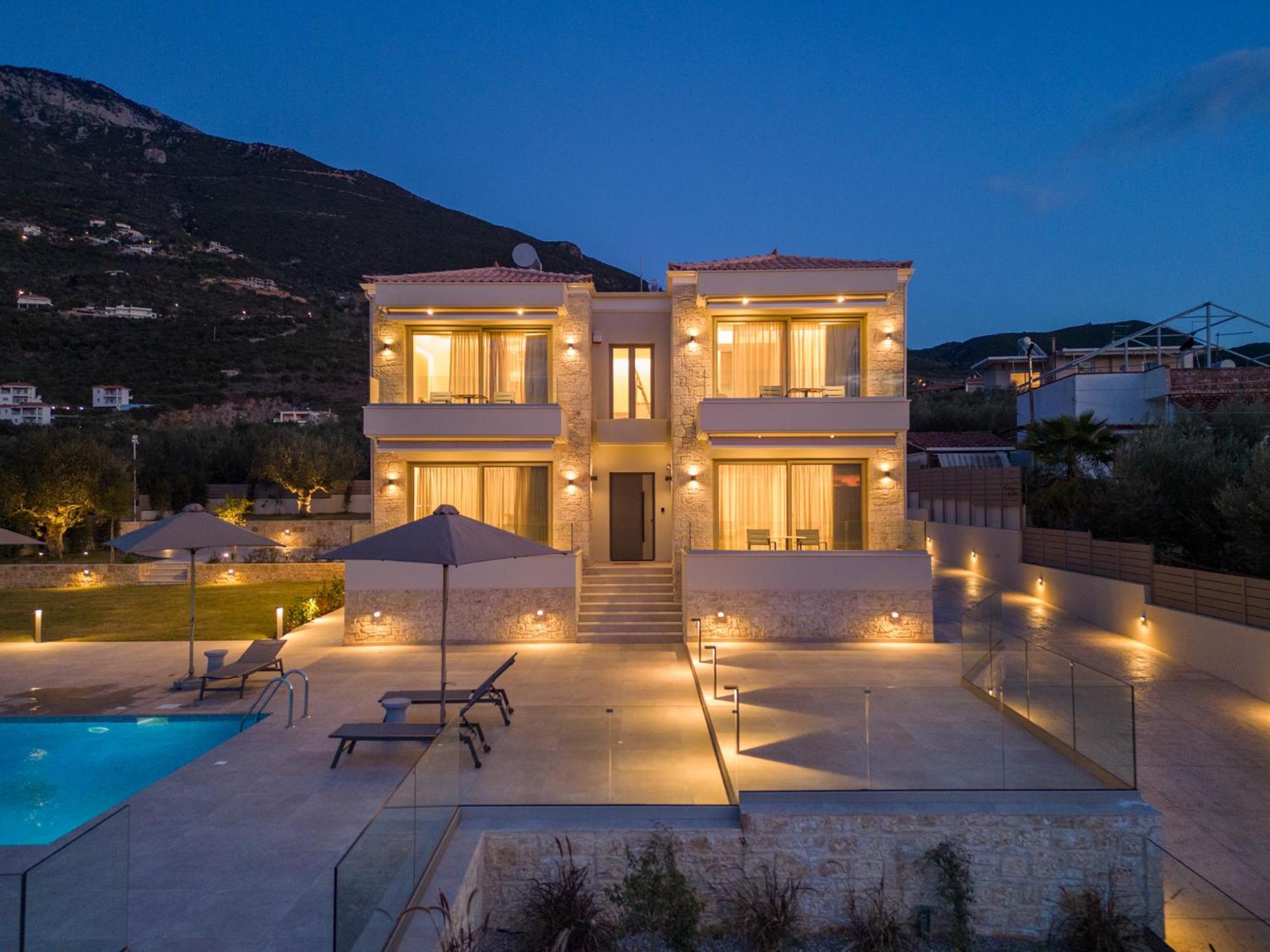 EsthiSea Suites Kalamata