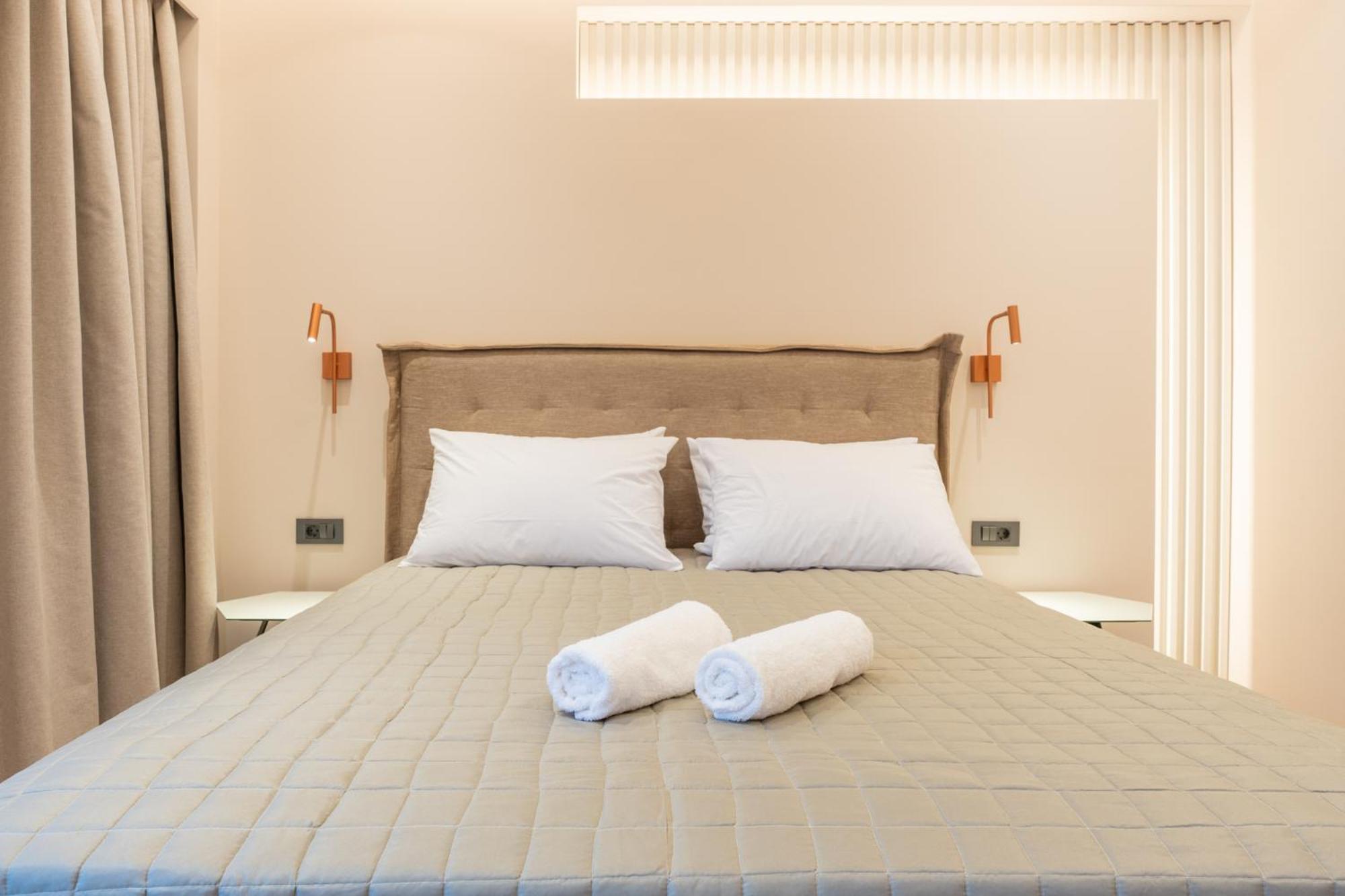 EsthiSea Suites Kalamata
