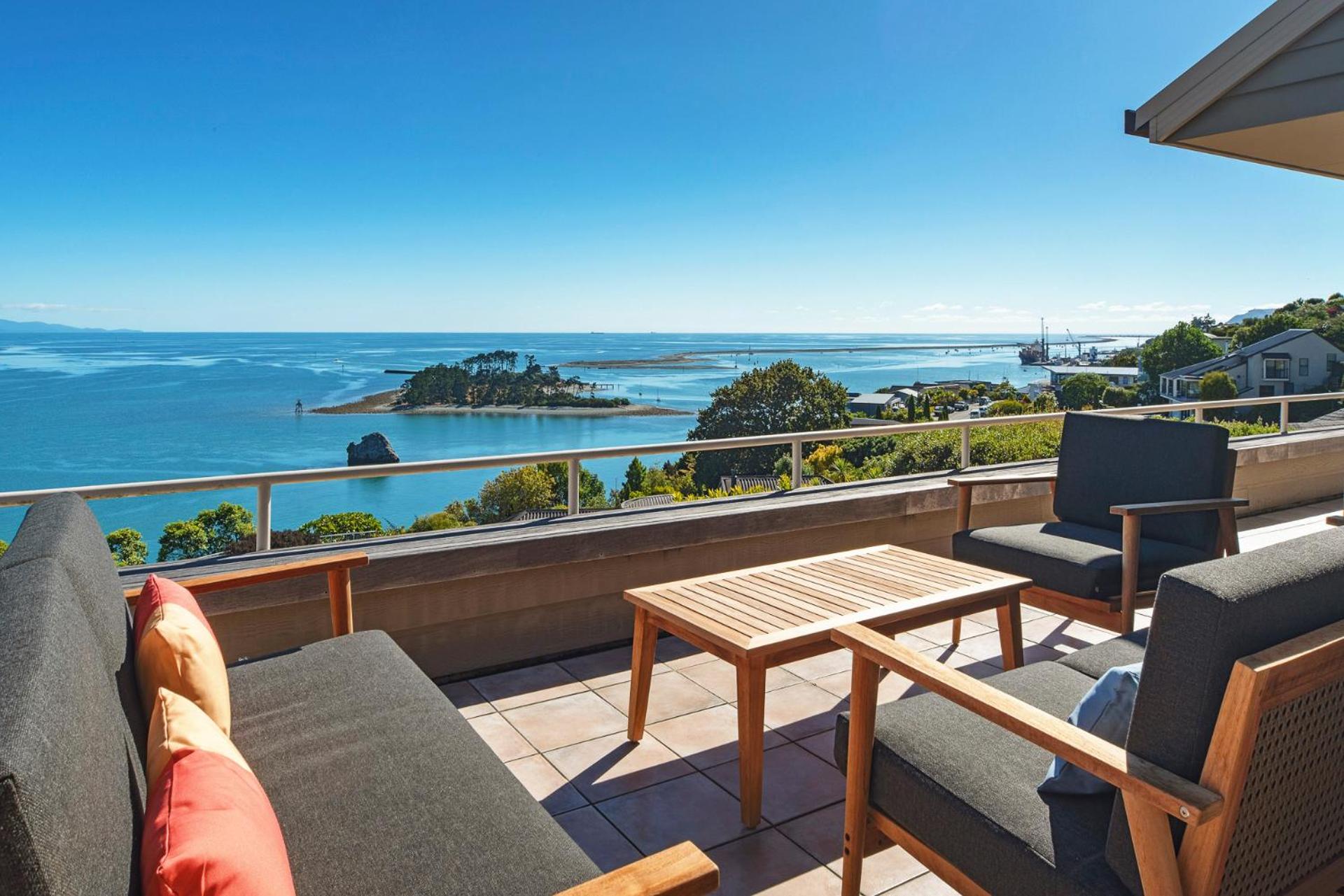 Aquavista - Beautiful Views over Tasman Bay view 2
