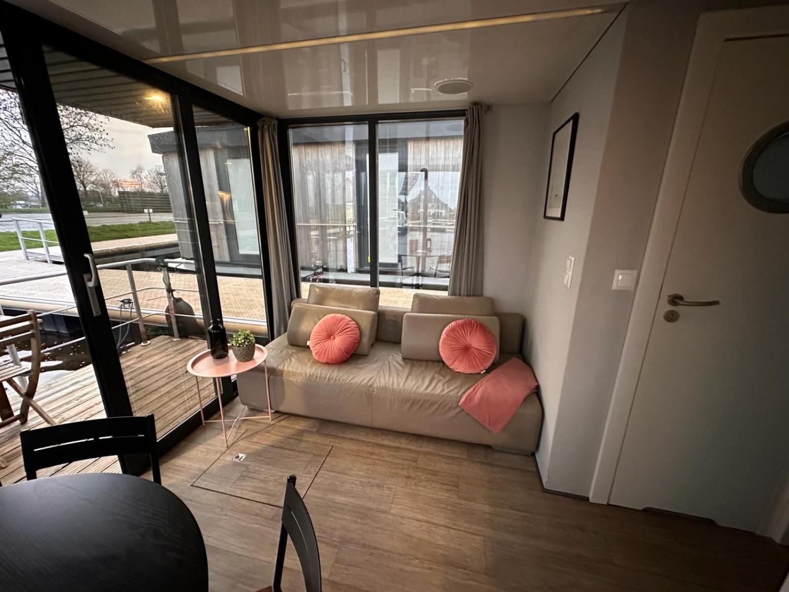 Charming Houseboat in Friesland