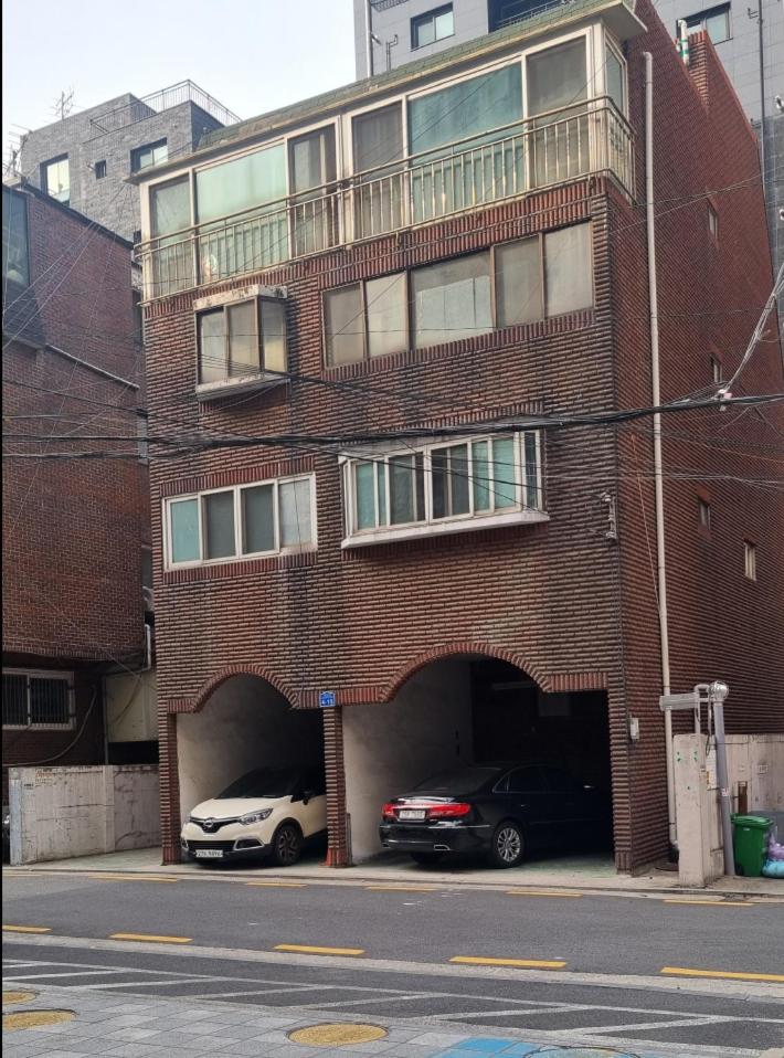 The Hari House-Familly Stay near Jamsil Station Lotte World view 4