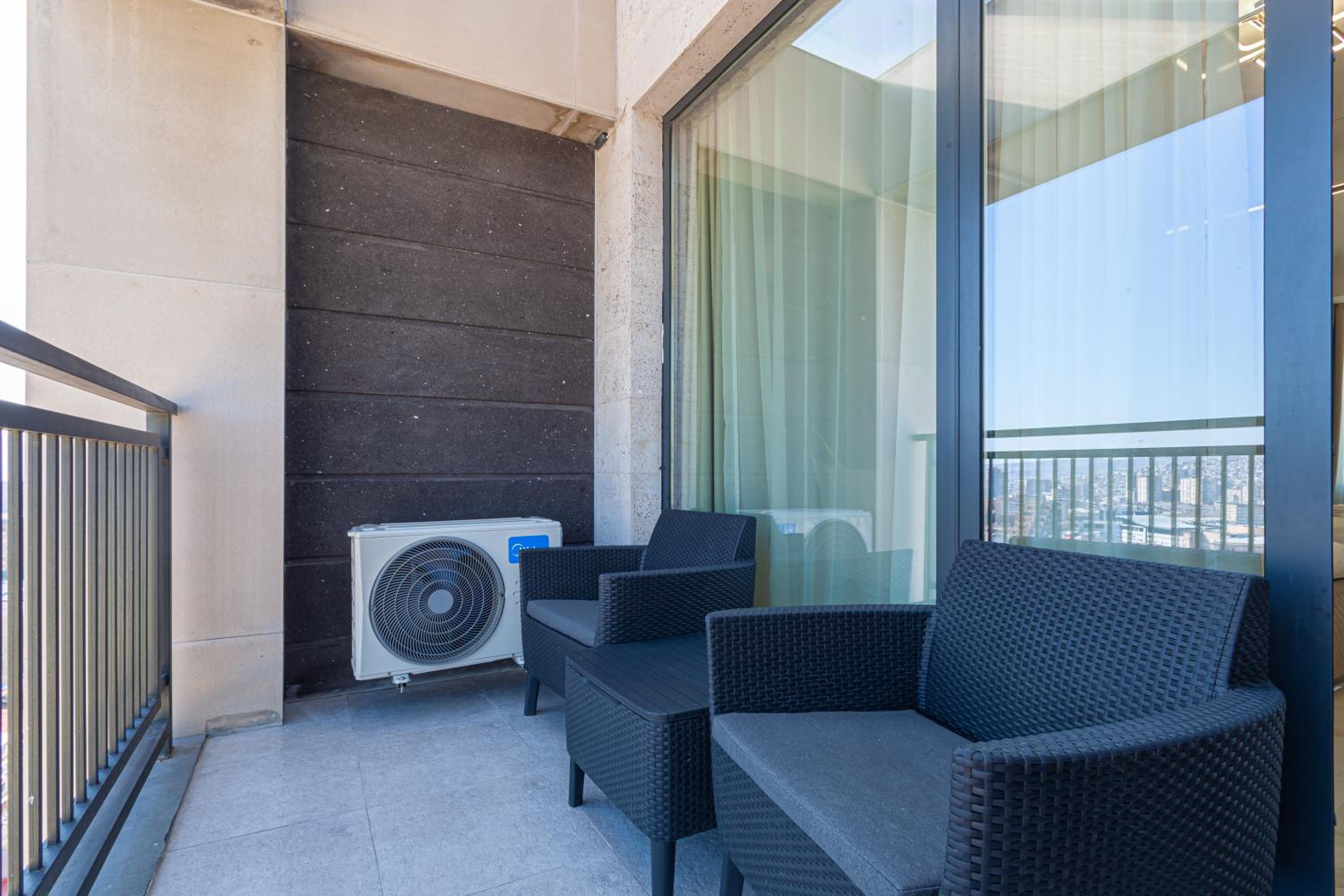 Apart-hotel on Koghbatsi 16