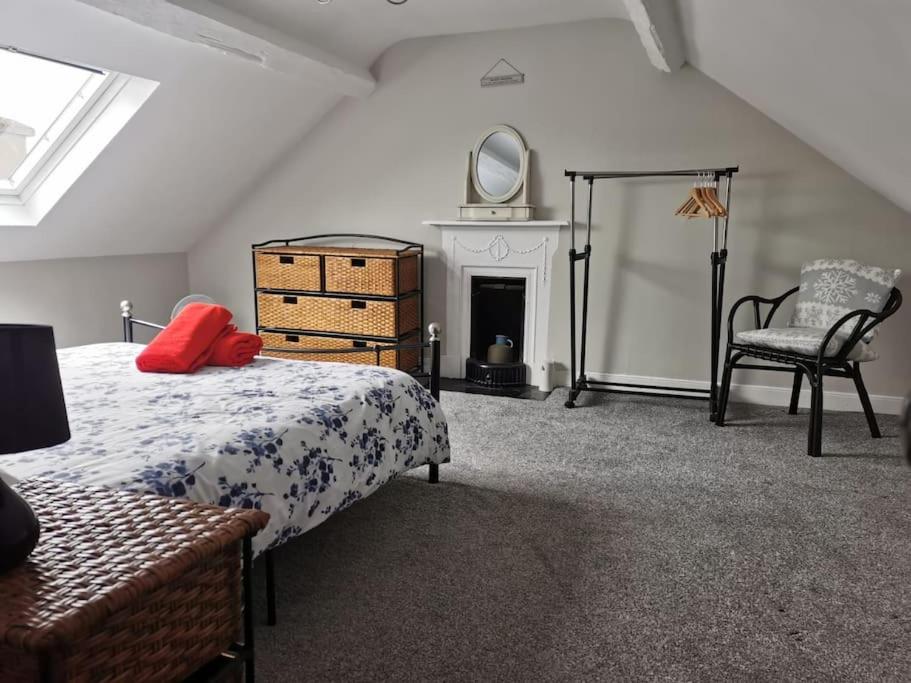 Spacious 3 Bedroom Apartment in Hillsborough, NI view 5