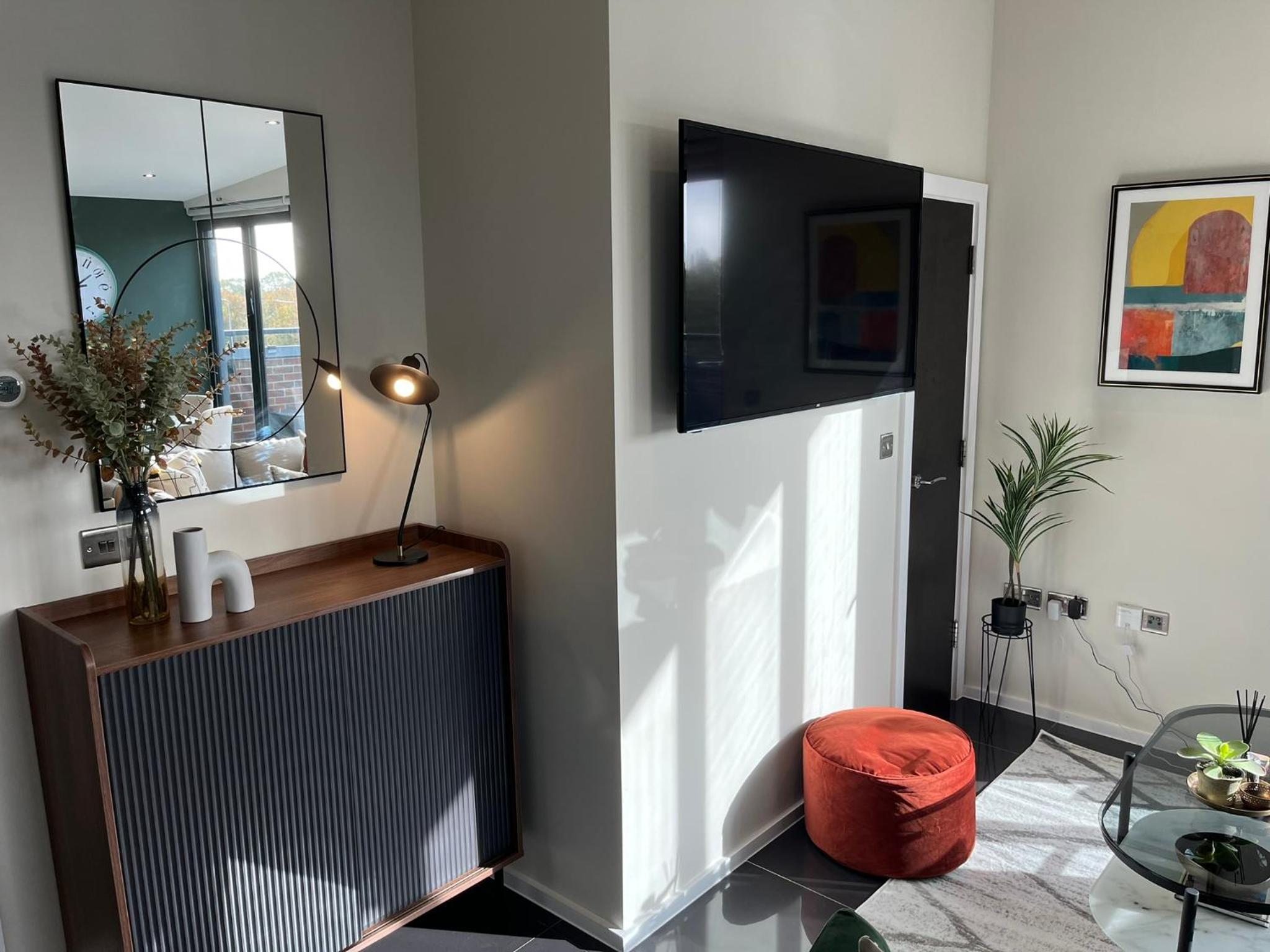 Stunning Luxury 3 Bed Penthouse Sleeps 2 to 6 view 3