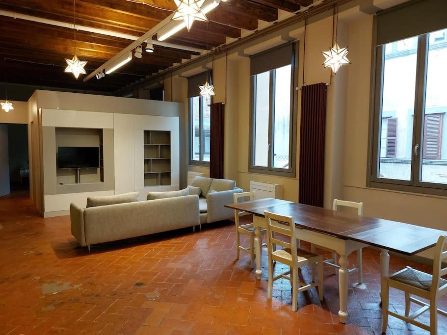 Piazza Pitti - Luxury Apartment -Town Center