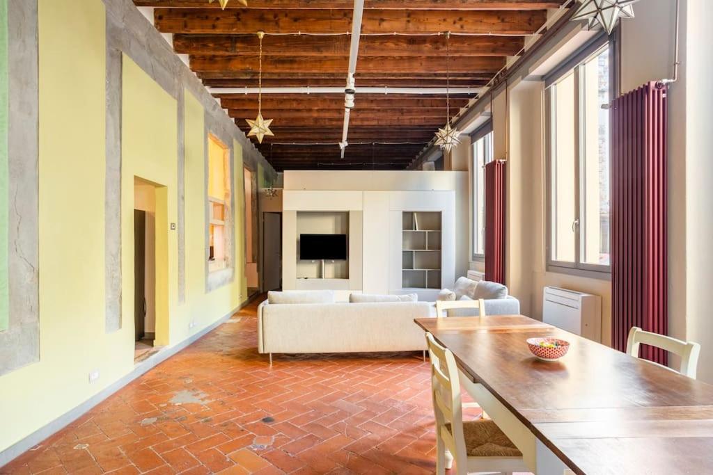Piazza Pitti - Luxury Apartment -Town Center