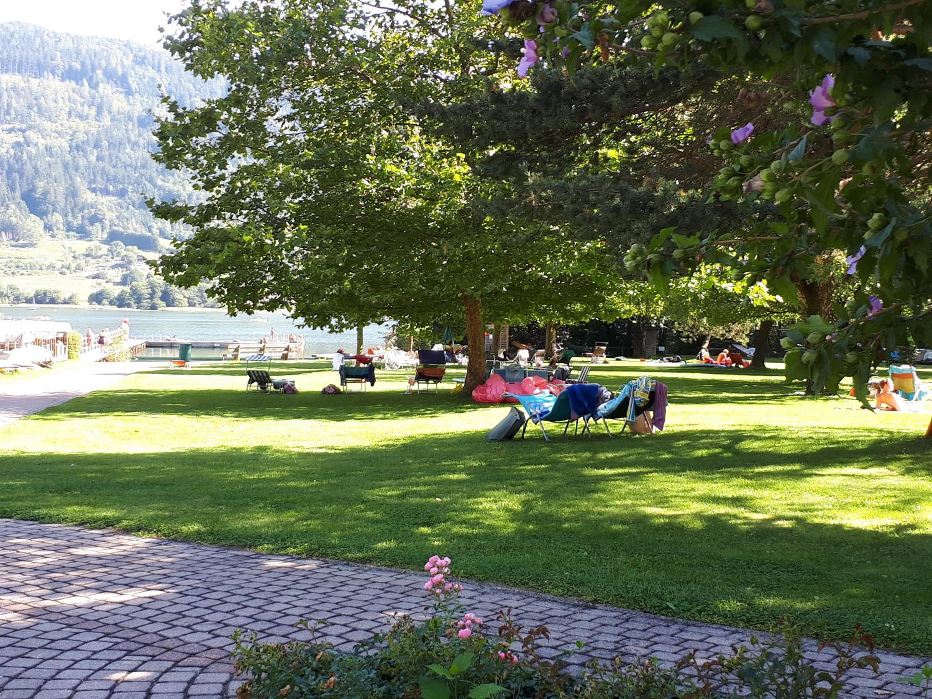 SANDRA Haus KMB Seeappartement am Ossiacher See mit direktem Seezugang und Hallenbad