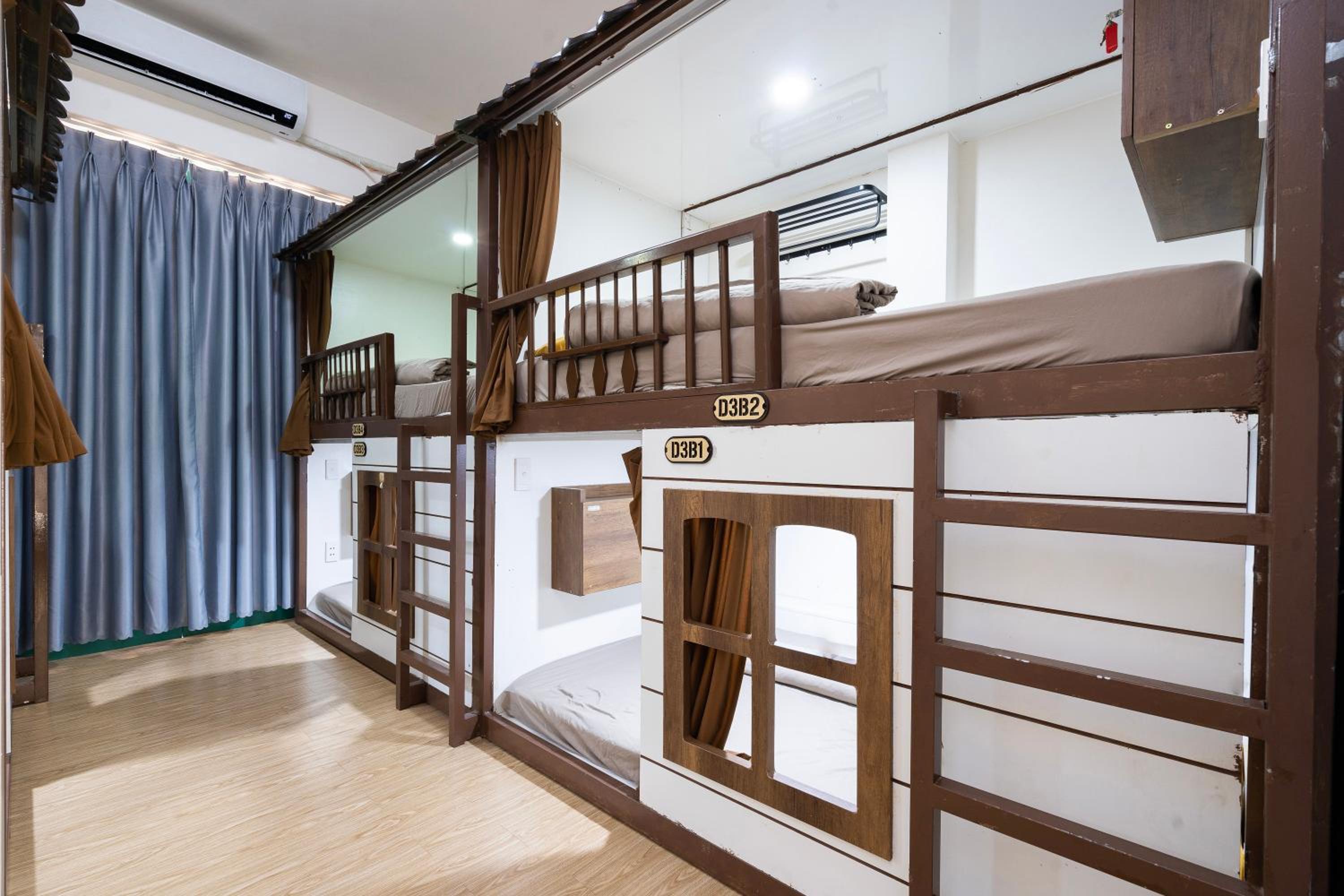 Dorms Bui Vien - Walking street