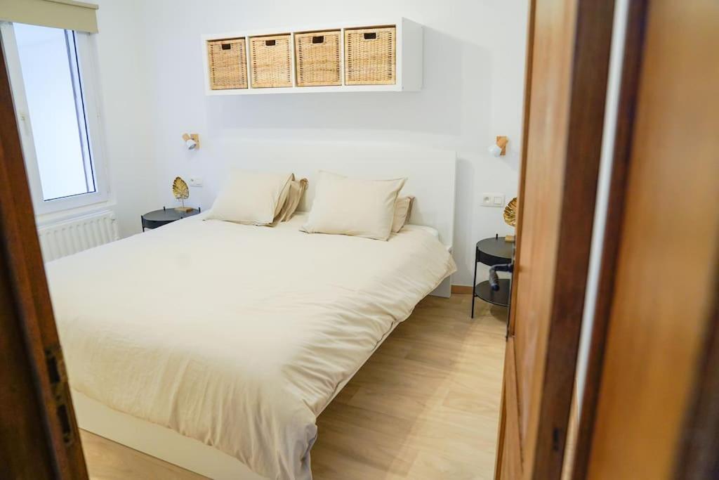Maison 12 voyageurs tout confort avec jardin au centre de Dinant