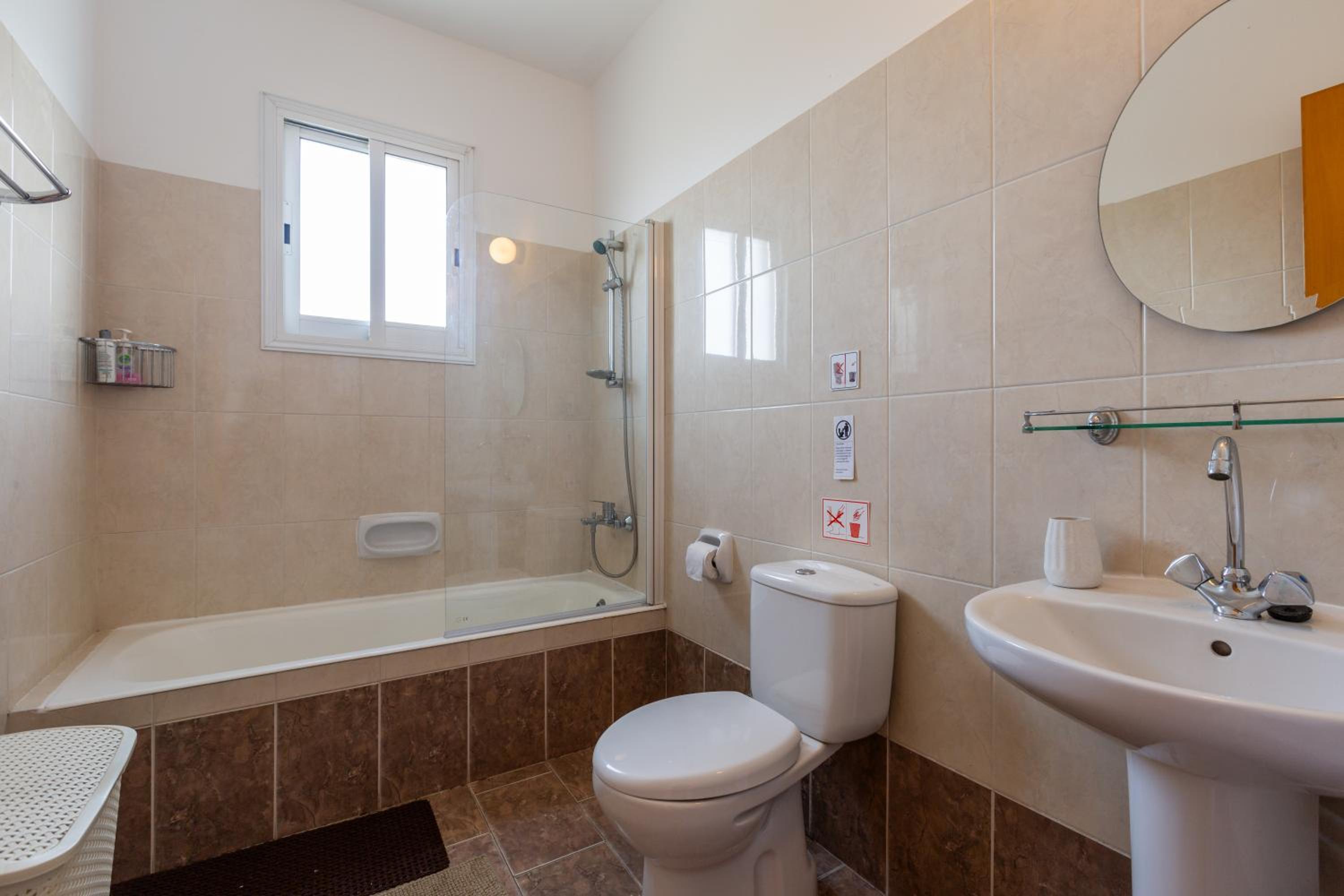 Beautiful 2 bed apartment in Paphos Cyprus