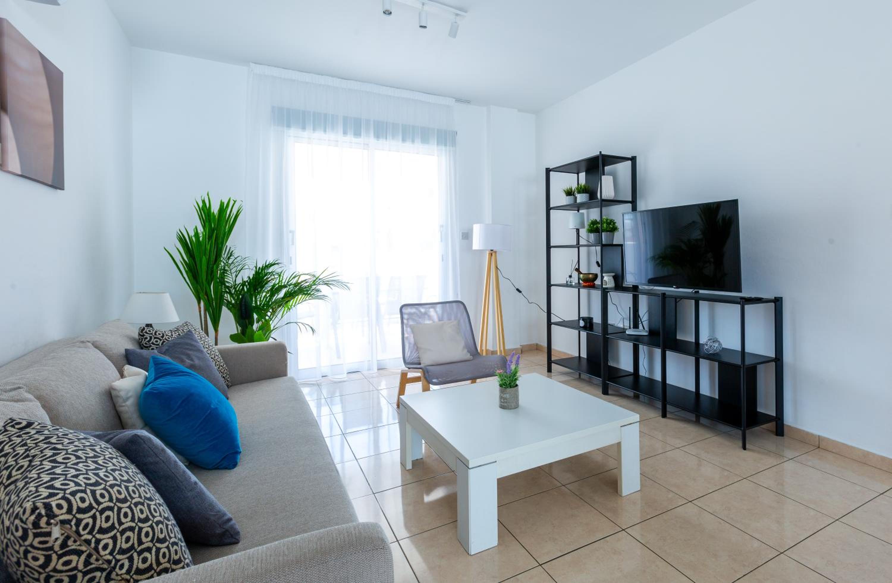 Beautiful 2 bed apartment in Paphos Cyprus
