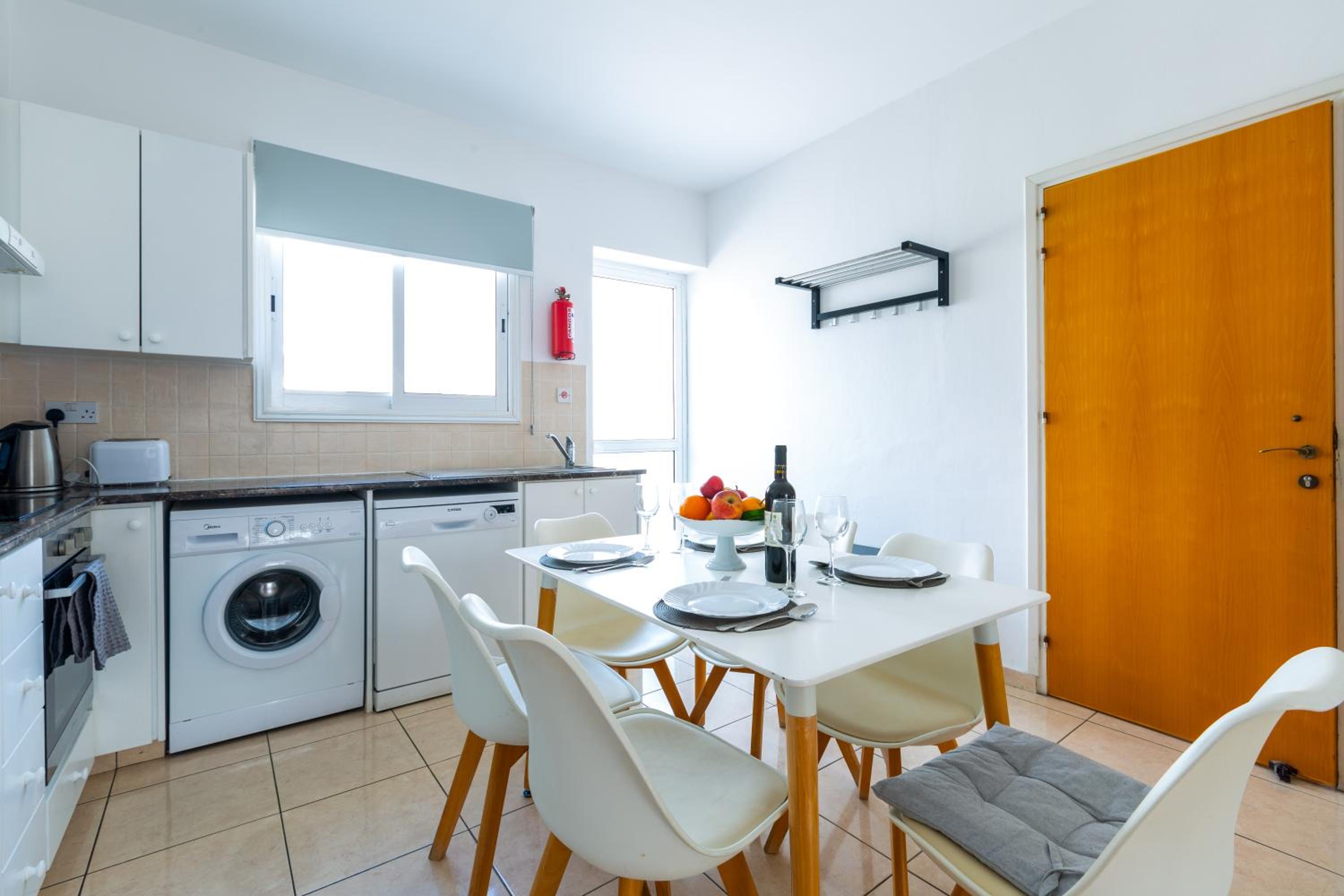 Beautiful 2 bed apartment in Paphos Cyprus