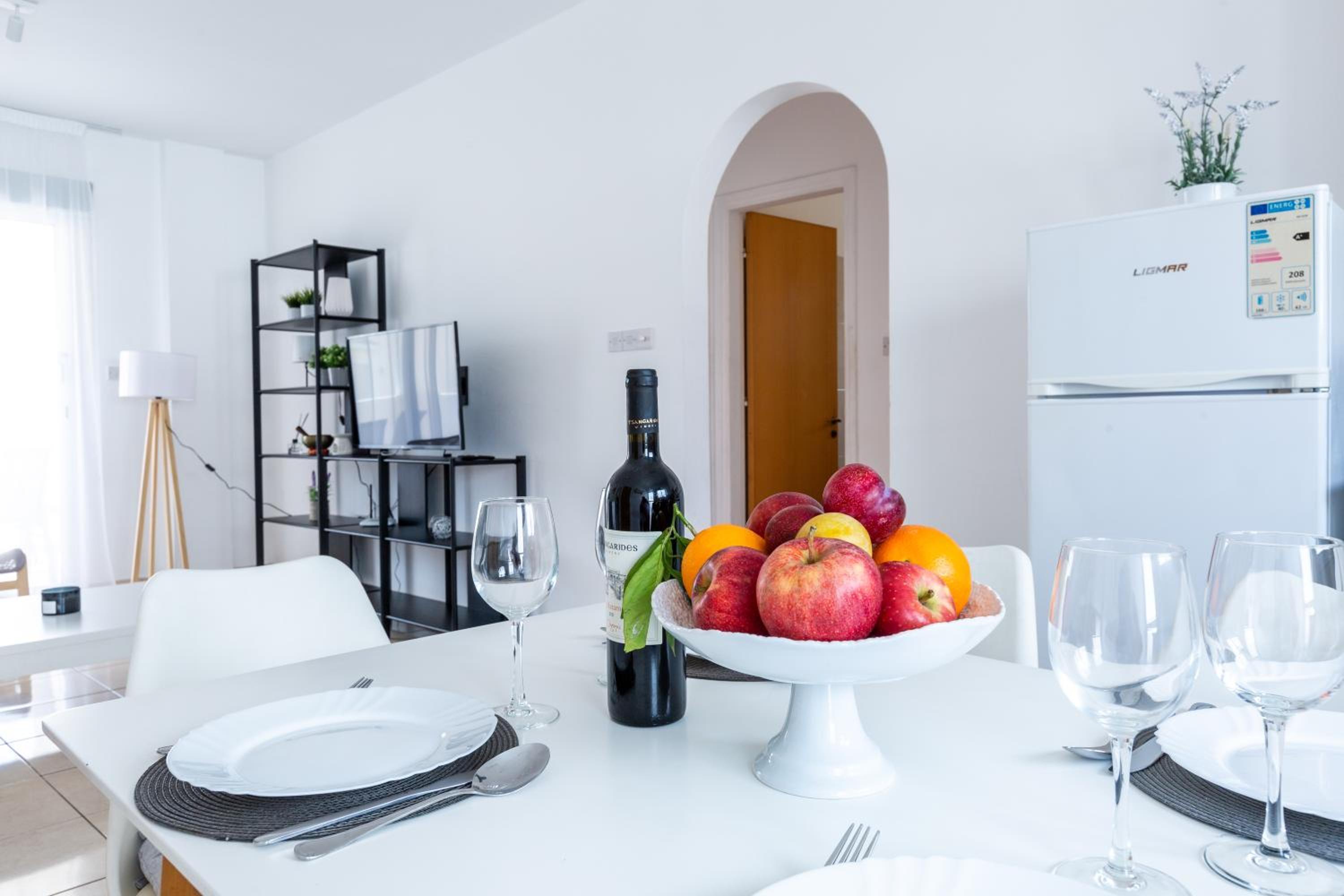 Beautiful 2 bed apartment in Paphos Cyprus