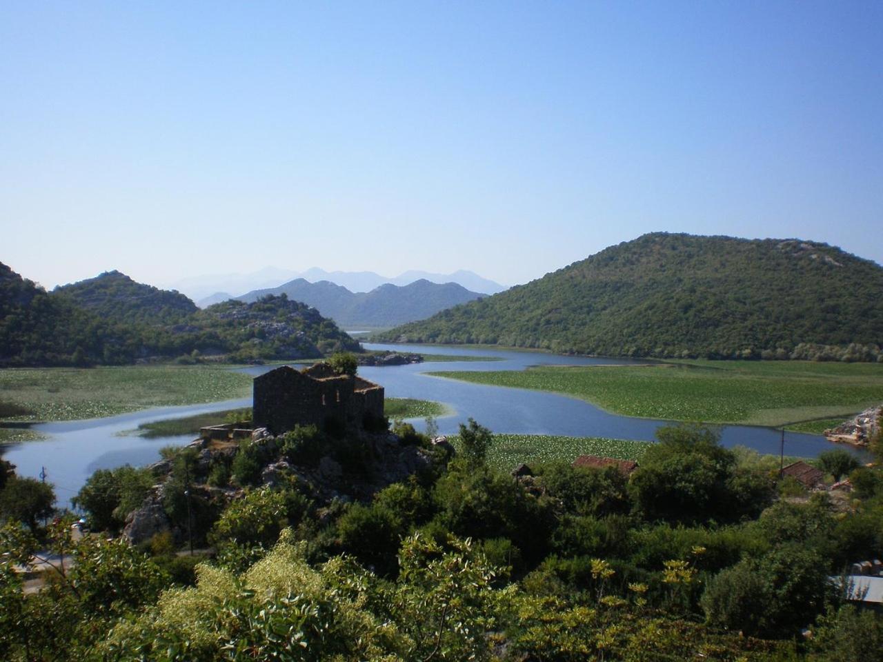 Lakeside oasis home Karuc photo 4