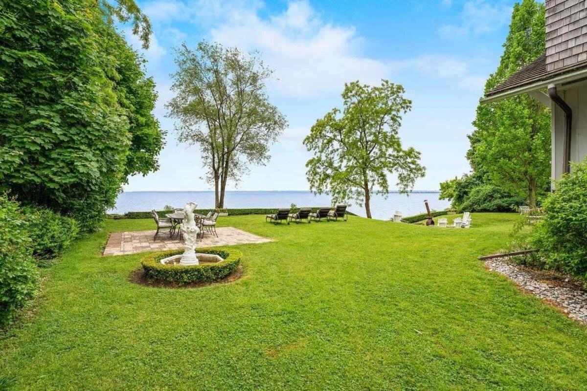 Luxury waterfront fairytale themed home - Carmen Elisabeth