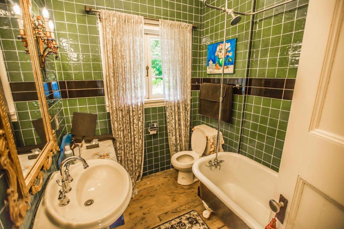 Luxury waterfront fairytale themed home - Carmen Elisabeth