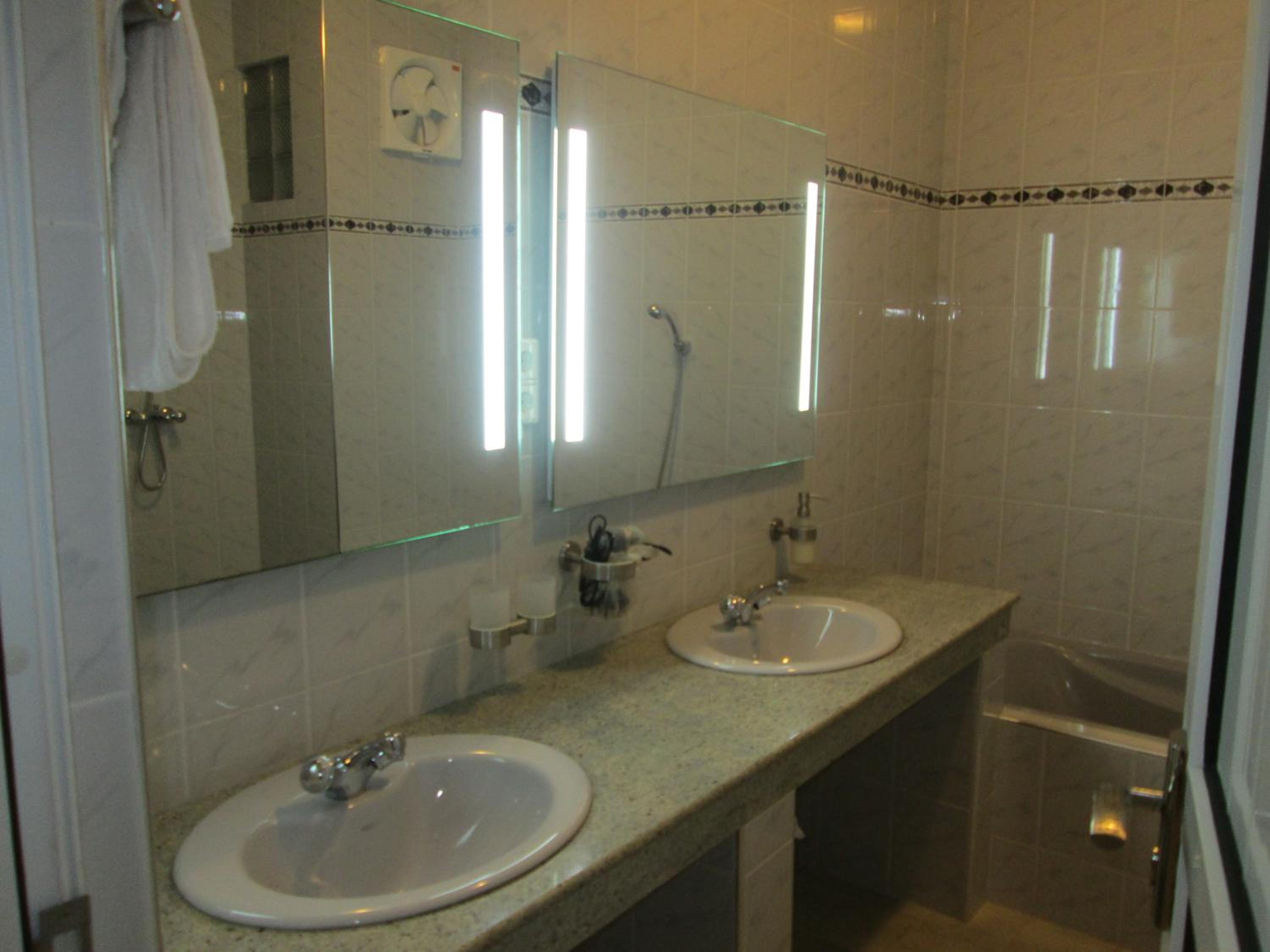 Raja Beach Hotel