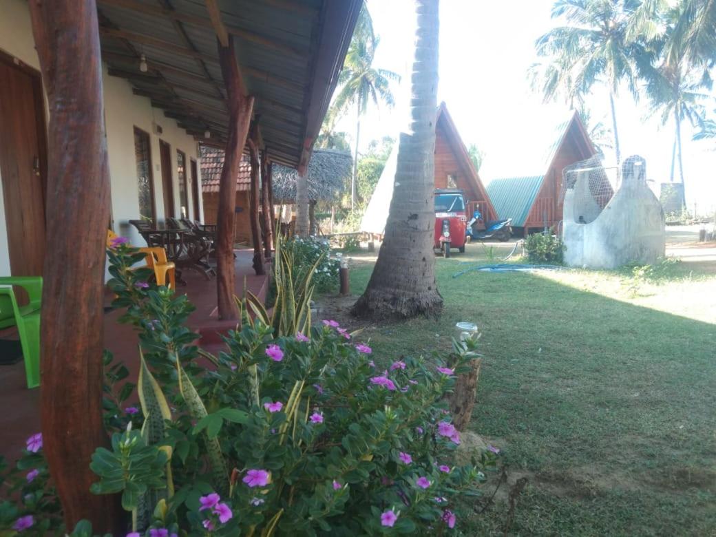 Nilaveli Sheen Coast