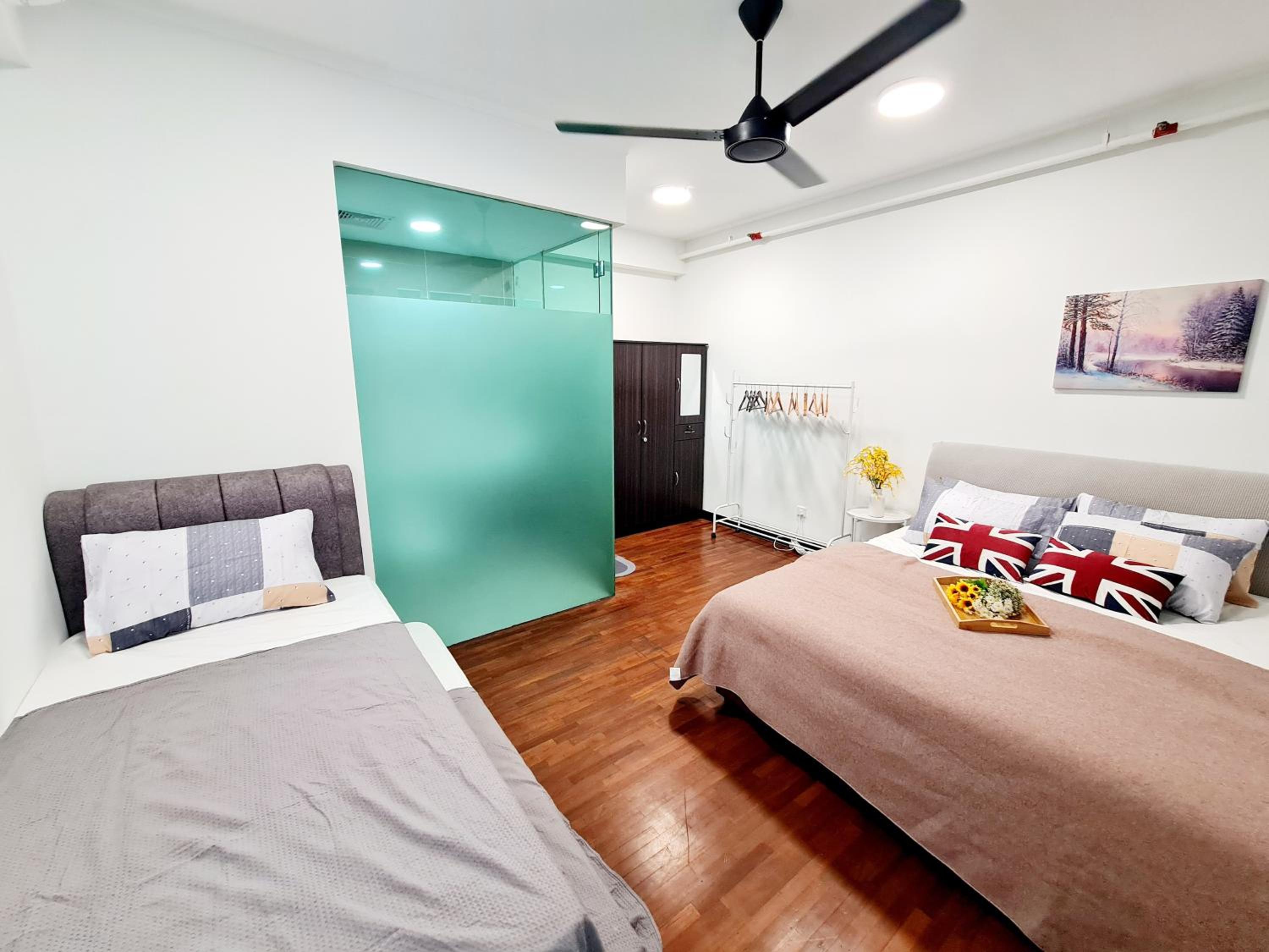 2 Bedroom Duplex 9 Guest Scott Garden Old Klang Road, Mid-Valley, Bangsar, Bangsar South, Taman Desa, Kuchai Lama, Pearl Point, Kuala Lumpur
