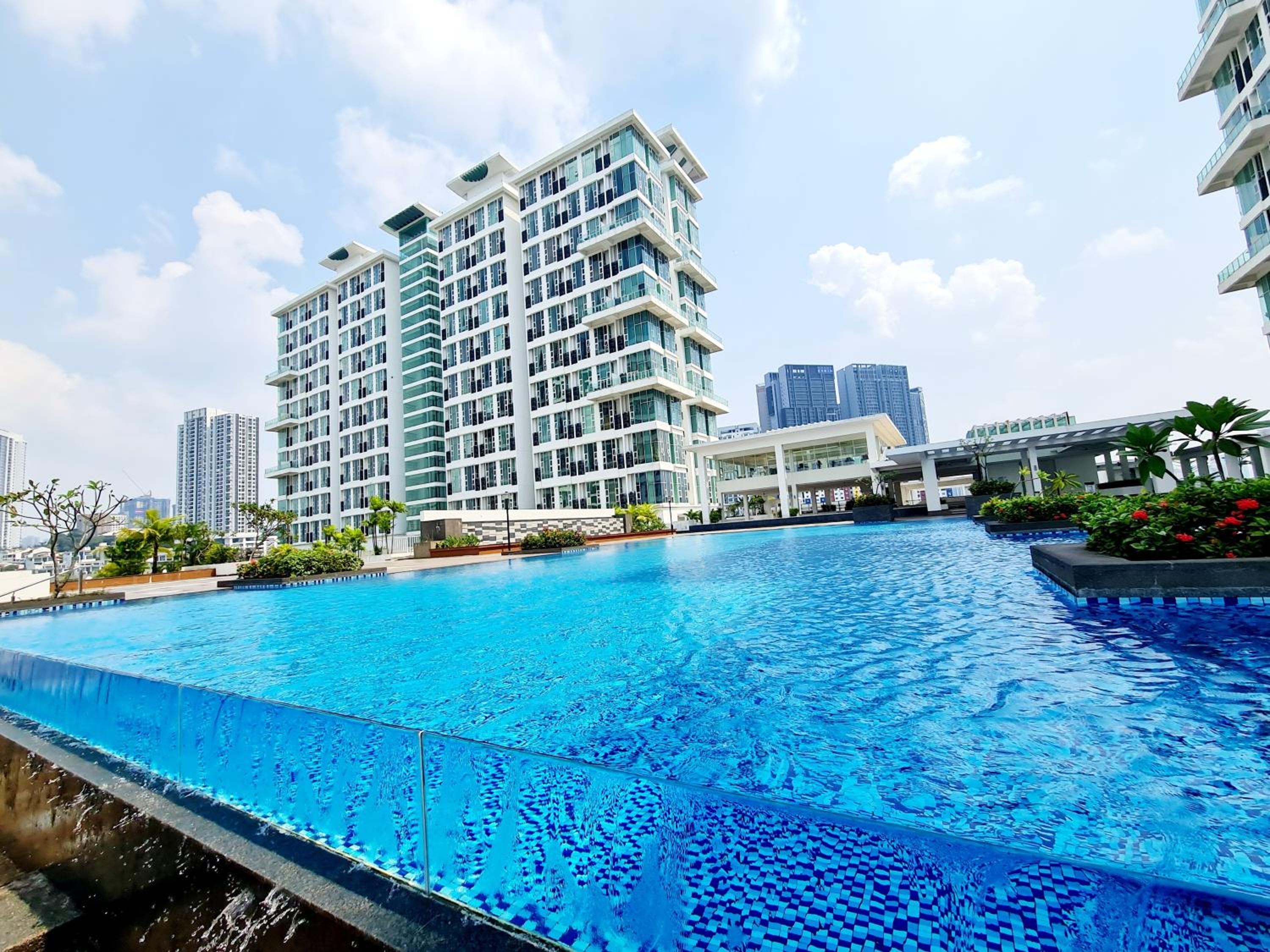 2 Bedroom Duplex 9 Guest Scott Garden Old Klang Road, Mid-Valley, Bangsar, Bangsar South, Taman Desa, Kuchai Lama, Pearl Point, Kuala Lumpur