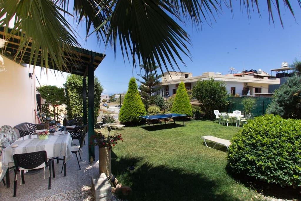 Kostas Apartment Amoudara