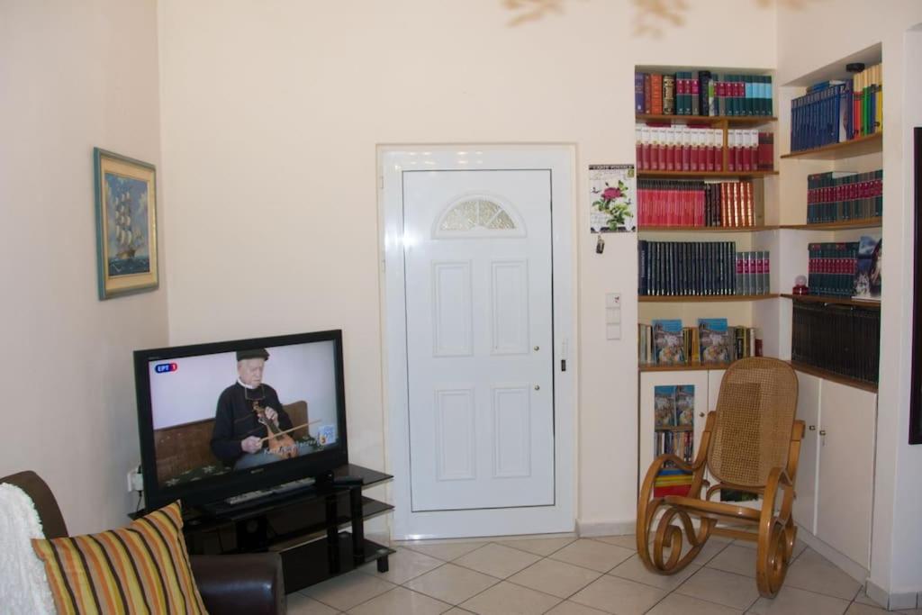 Kostas Apartment Amoudara