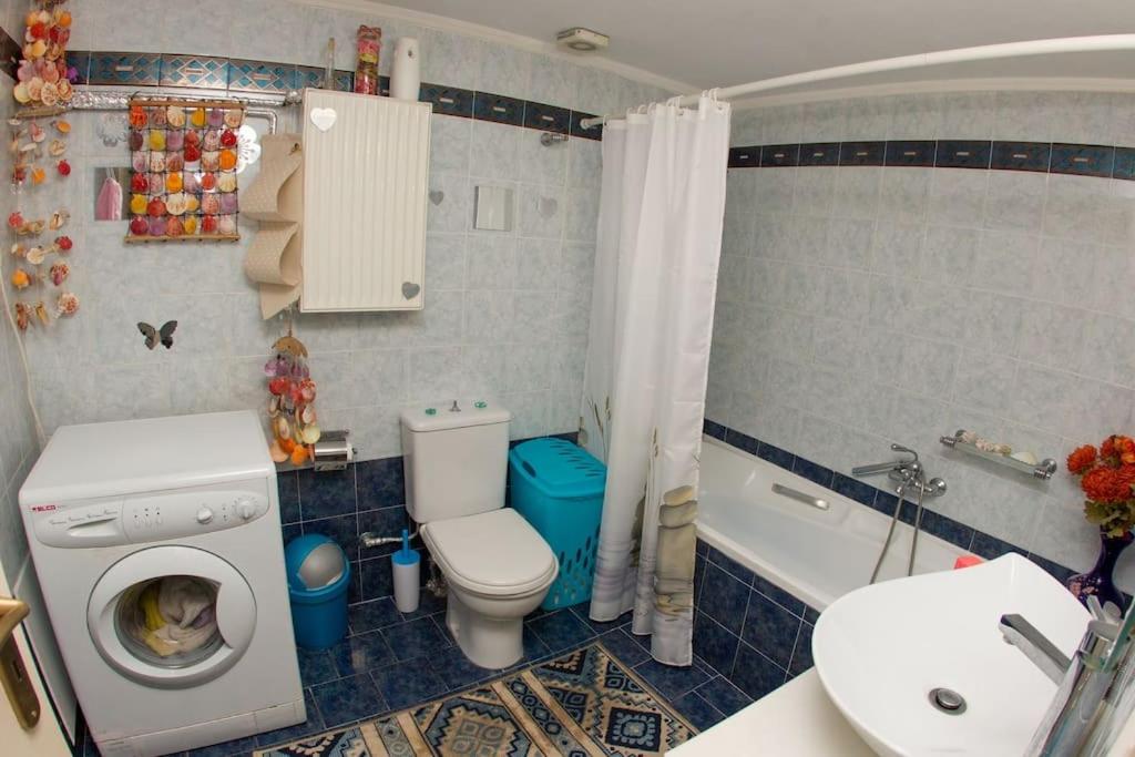 Kostas Apartment Amoudara