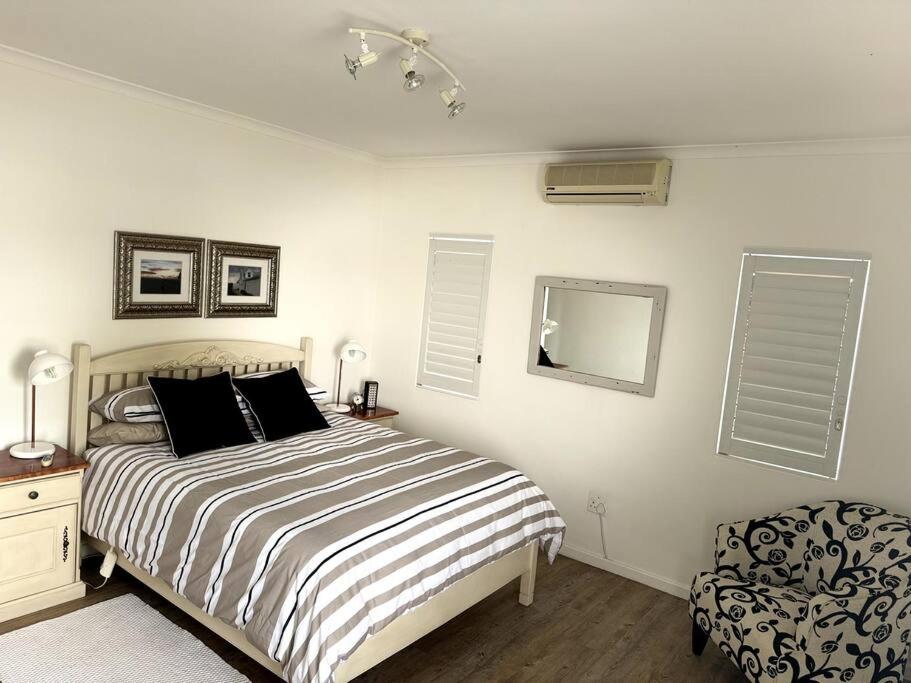 Clanwilliam Waterside Villa